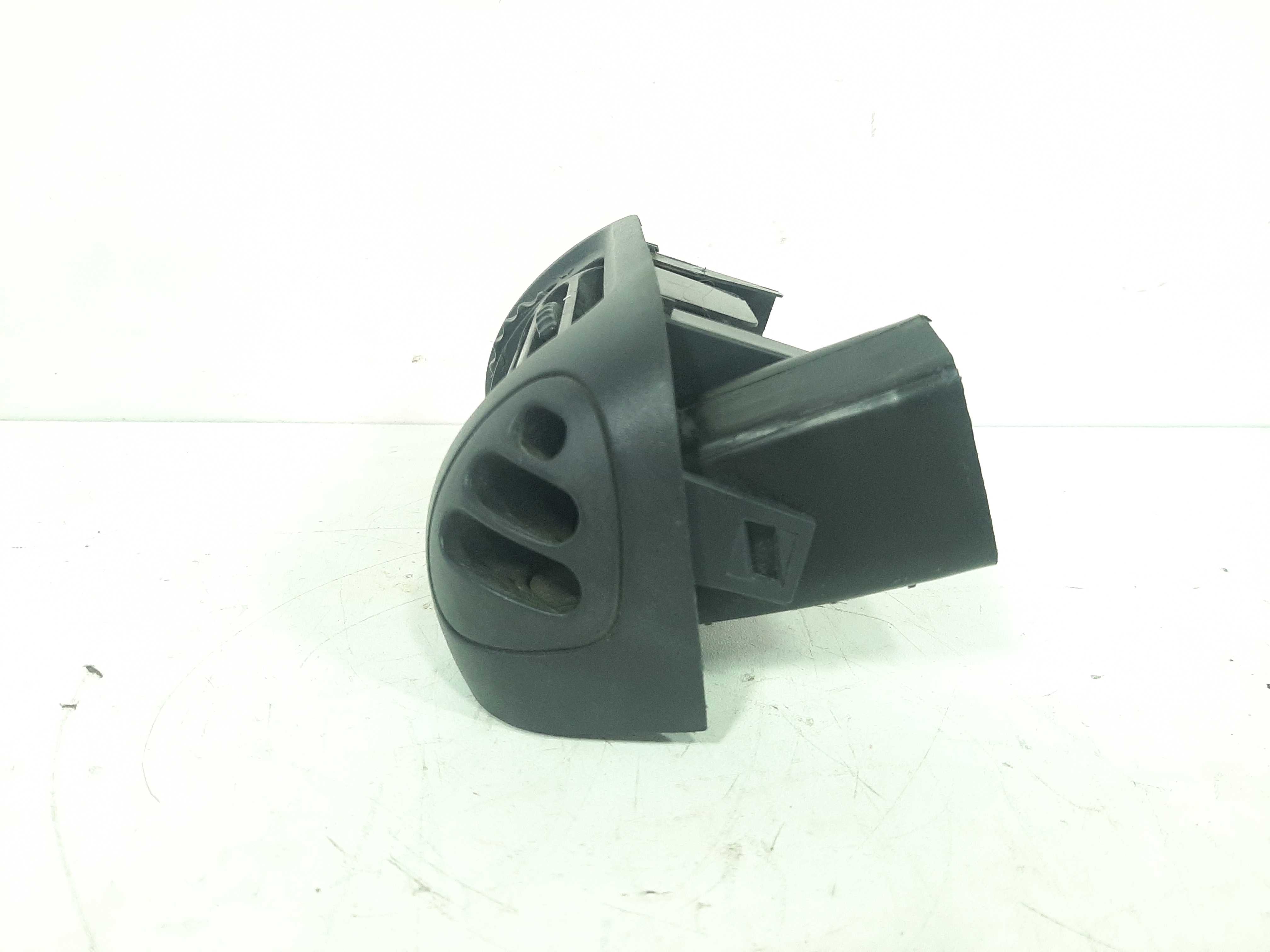 Difusor Ar Dianteiro Direito Renault Clio 2000 2001 A 2012 4