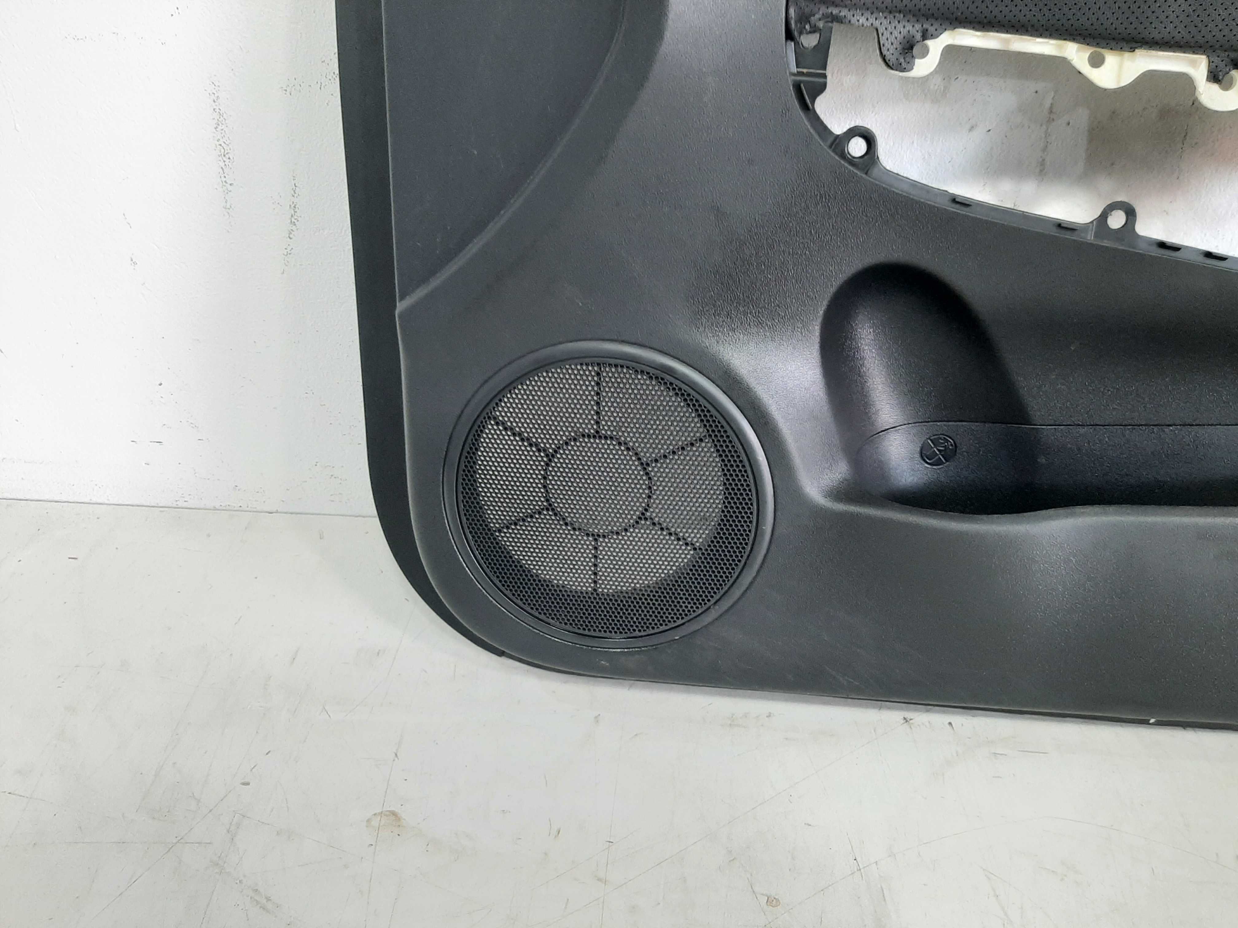 Forro Porta Dianteiro Direito Hyundai I30 2009 2010 A 2012 10