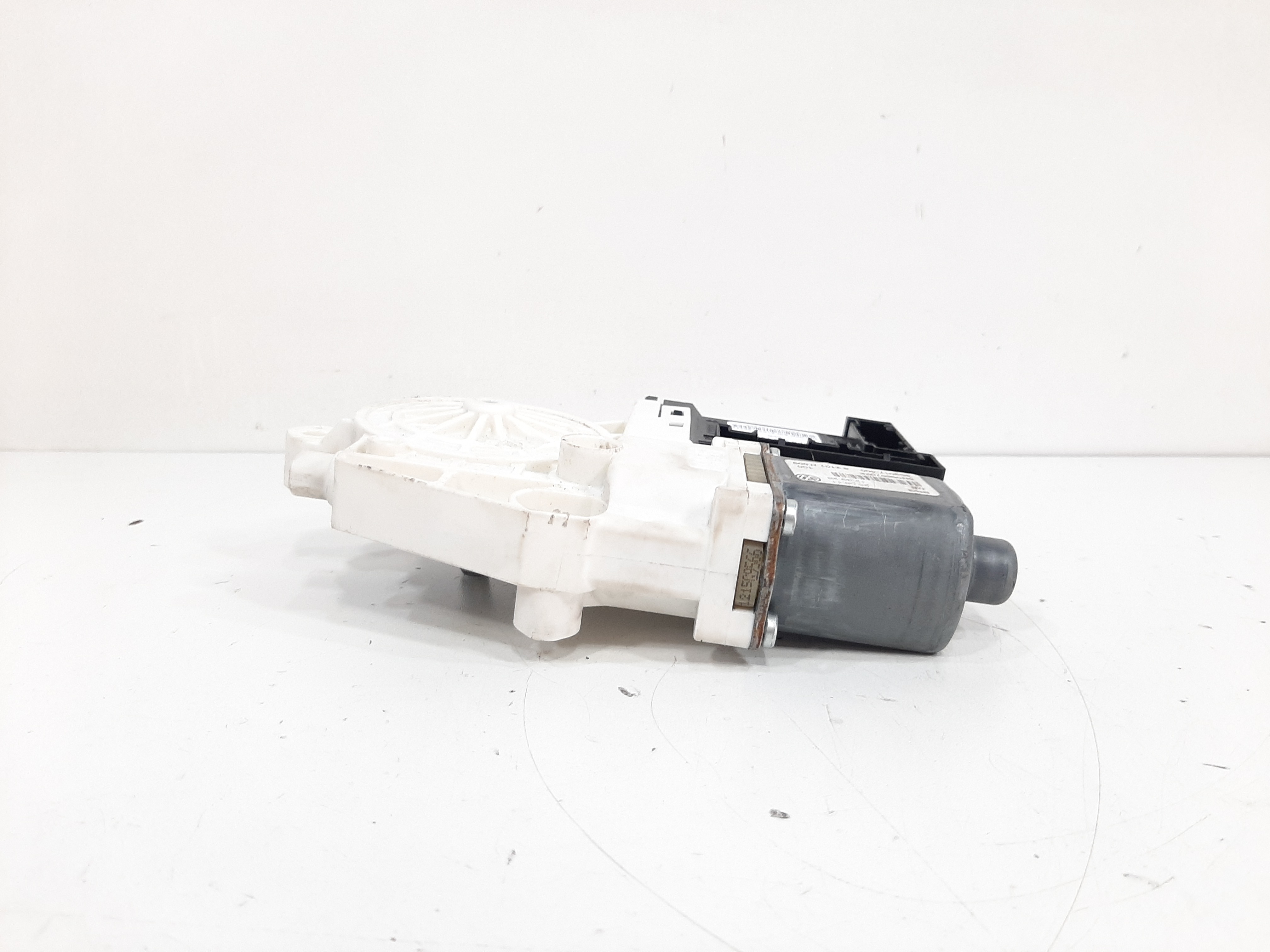 Motor Vidro Elétrico Dianteiro Direito Vw Tiguan 2012 A 2017 10