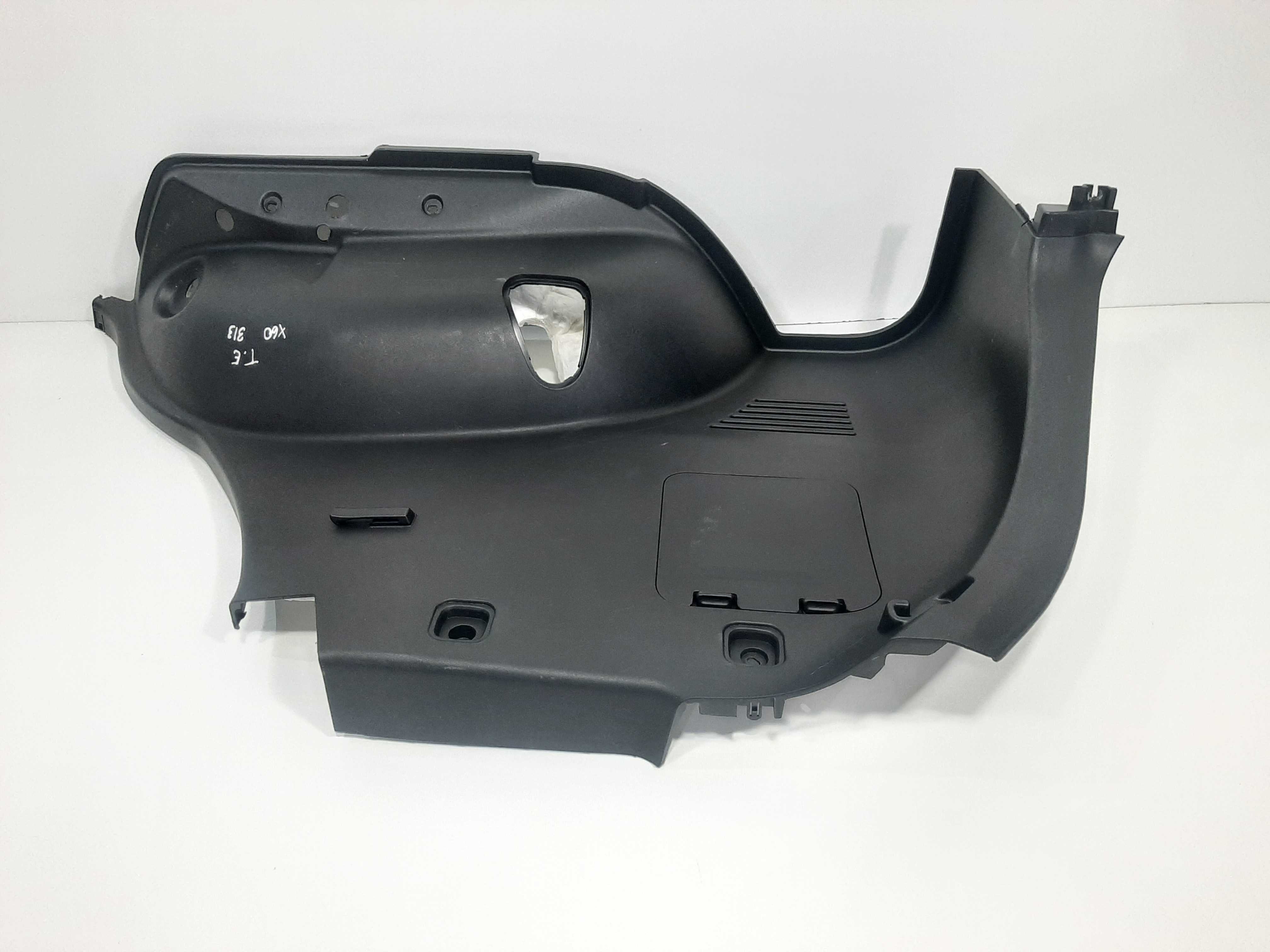 Acabamento Esquerdo Porta Malas Lifan X60 2011 2012 A 2019 4
