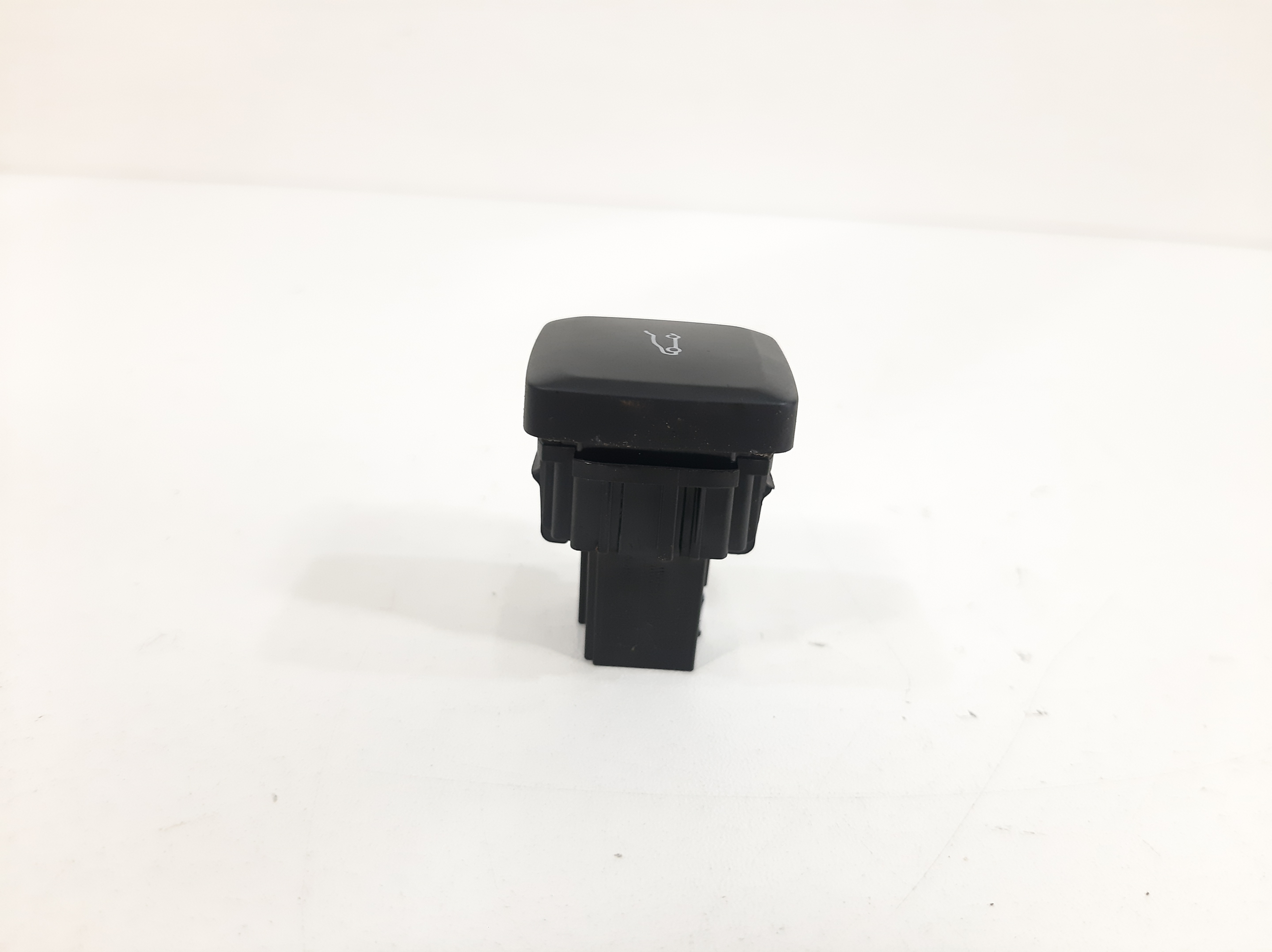 Botão Comando Abertura Porta Malas Ford Fusion 2014 A 2019 7