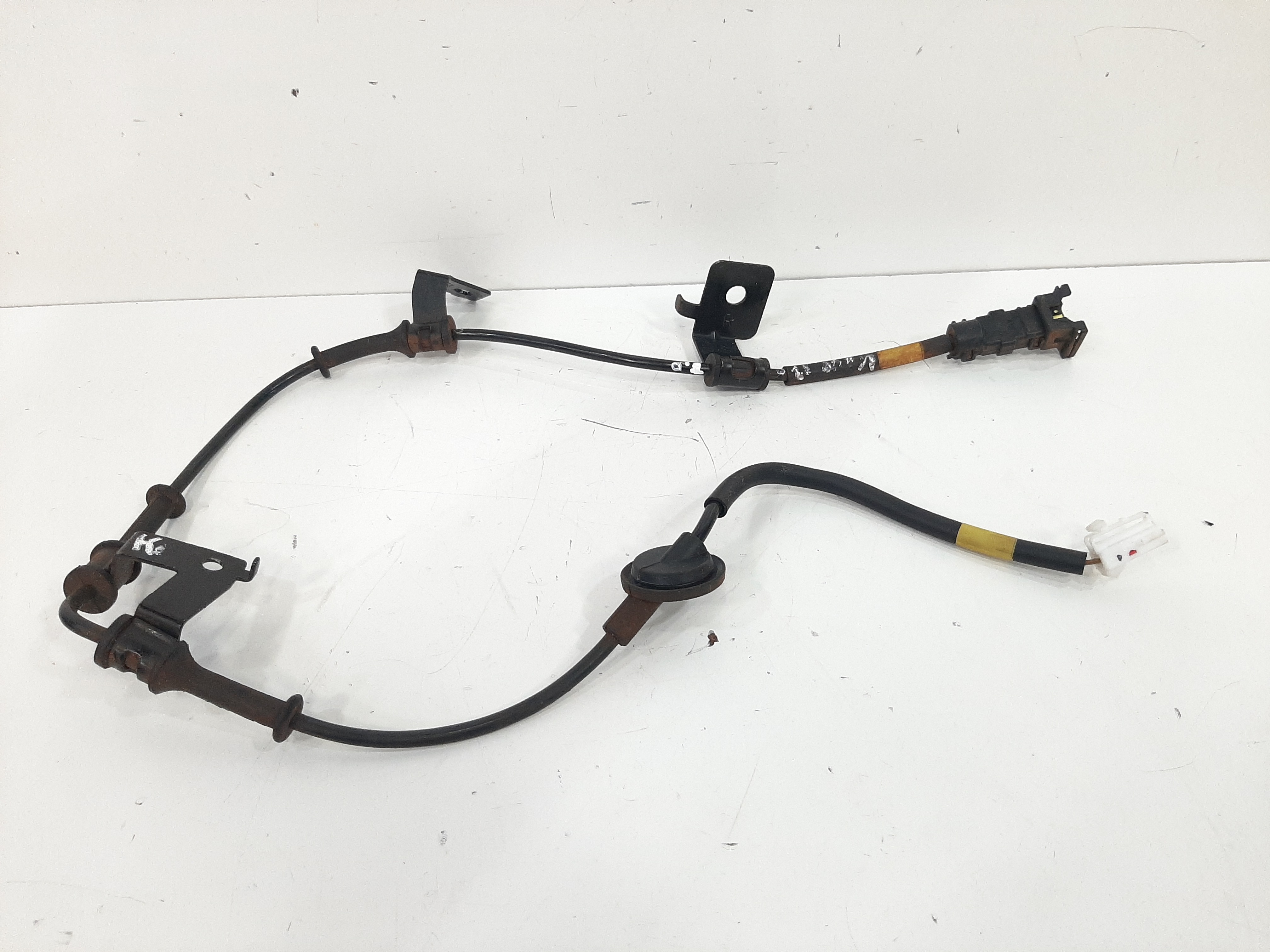 Sensor Abs Traseiro Direito Kia Cerato Koup Aut 2011 A 2013 7