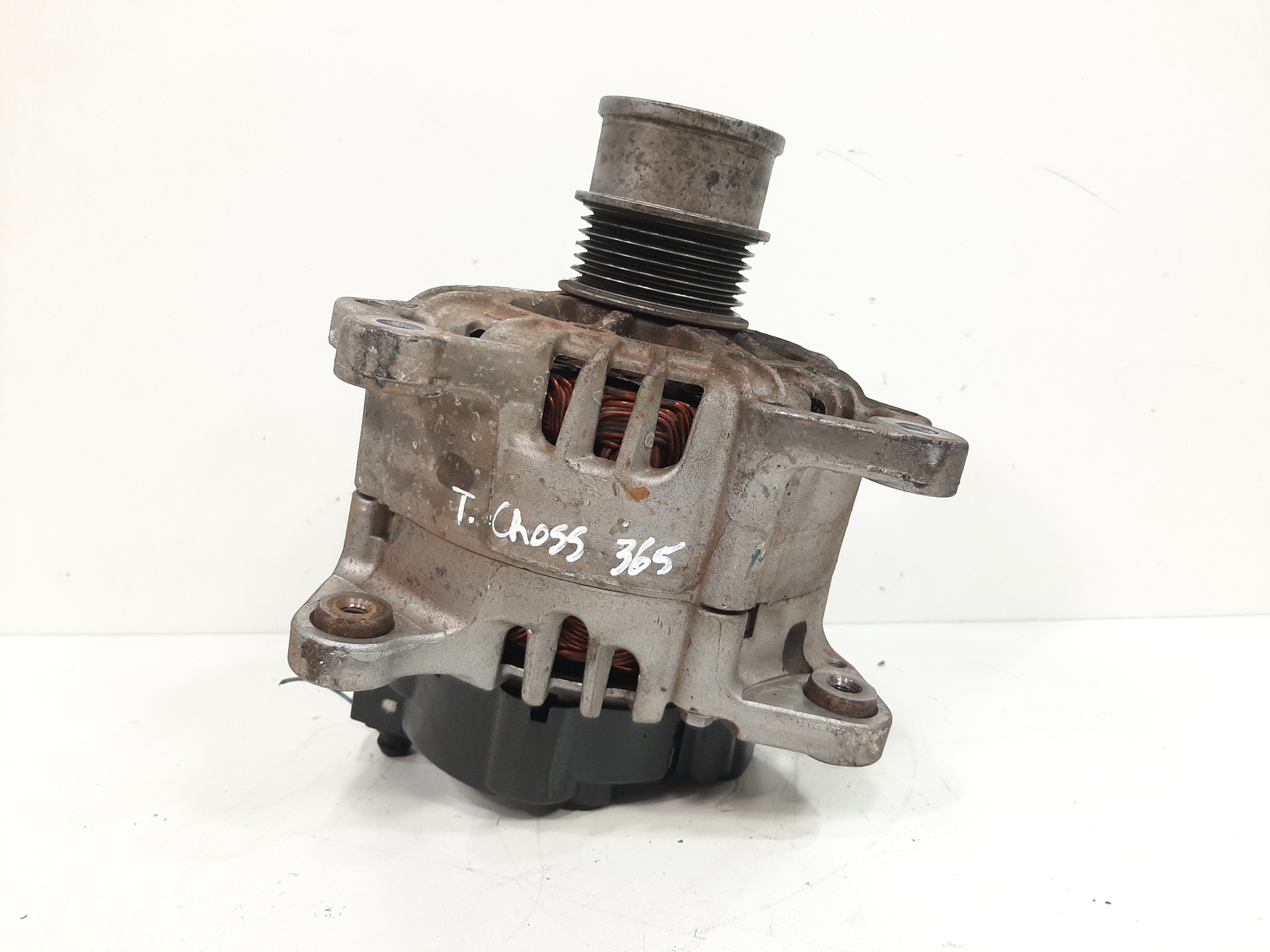 Alternador Vw T-cross 1.0 Tsi 2019/2023 04e903015 14v 110A 8