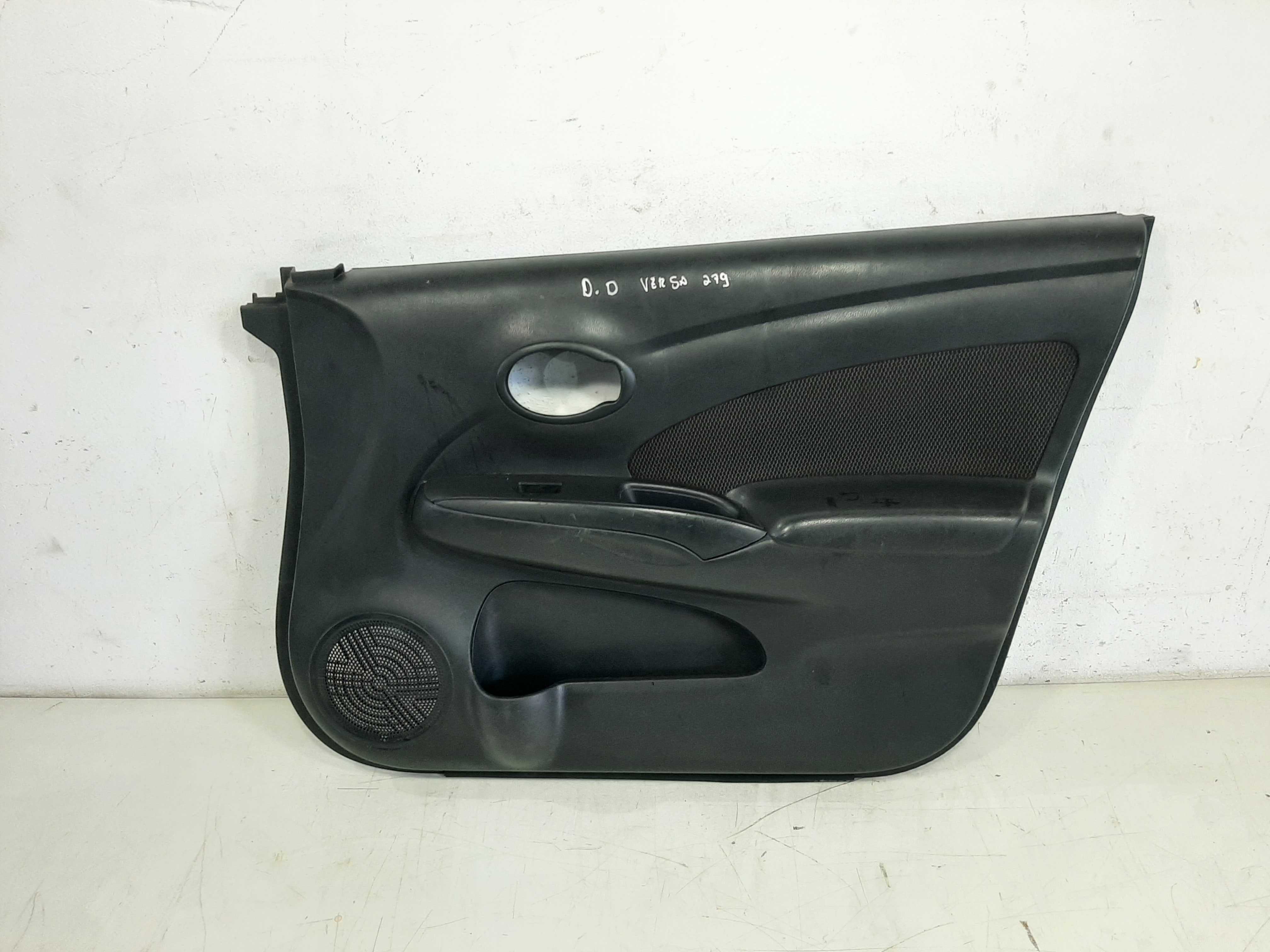 Forro Porta Dianteiro Direito Nissan Versa 2011 2012 A 2017 1