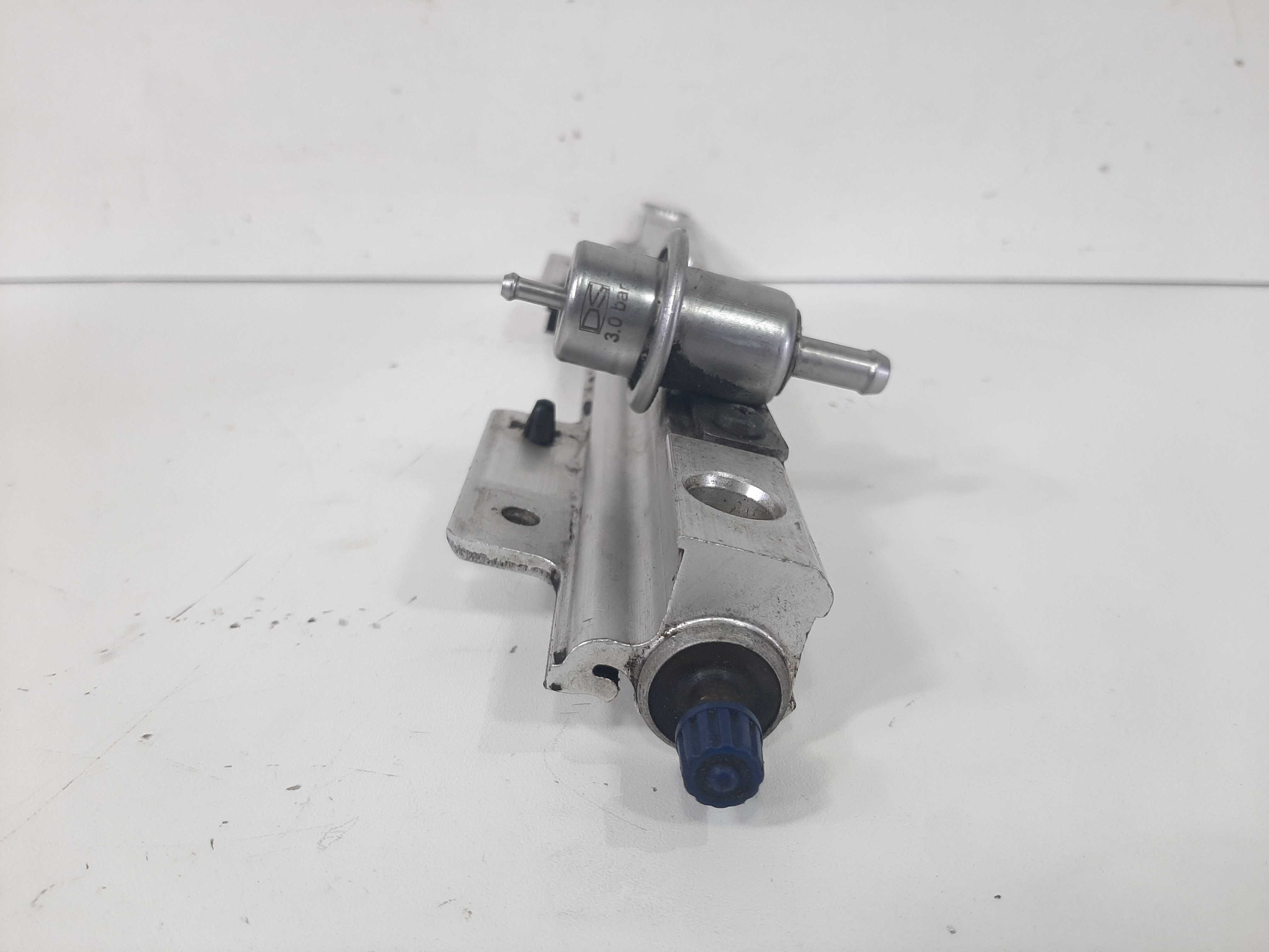 Flauta Bicos Injetores Volvo S40 C30 1.8 16v 1995 A 2004 6
