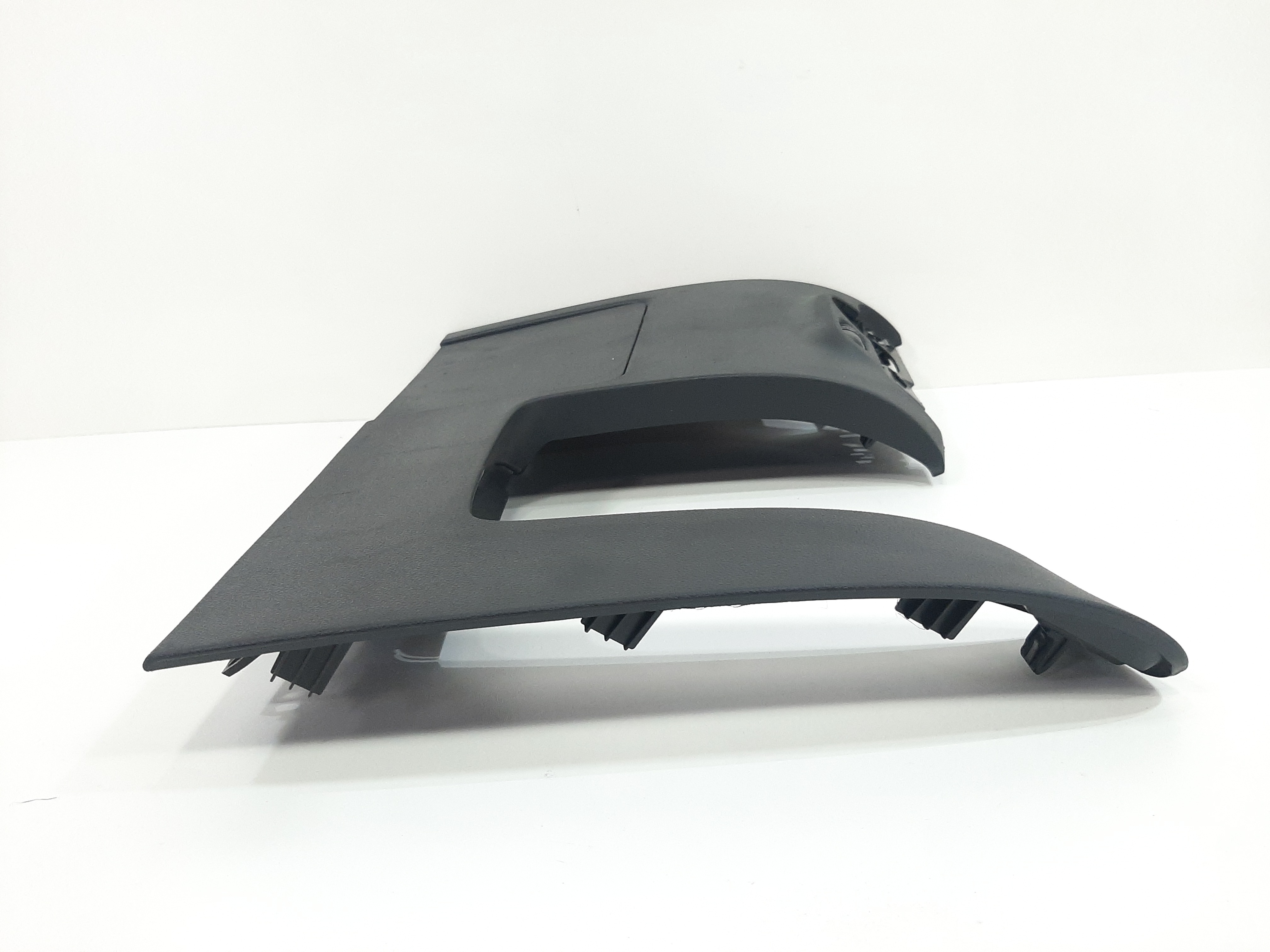 Acabamento Inferior Painel Coluna Direção Vw Jetta 2011 A 17 5
