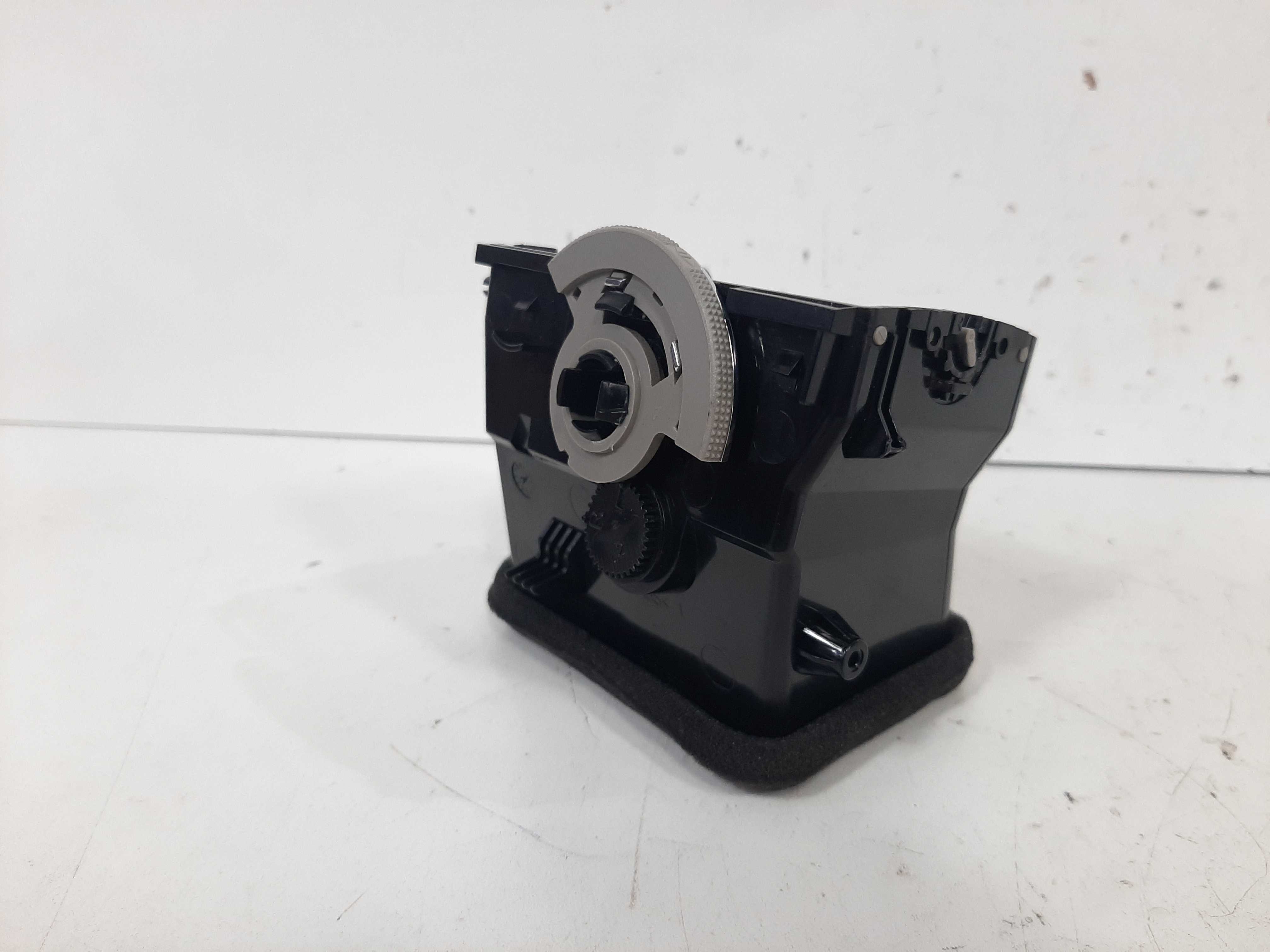 Difusor Ar Dianteiro Direito Gm Spin 2012 2013 2014 A 2017 8