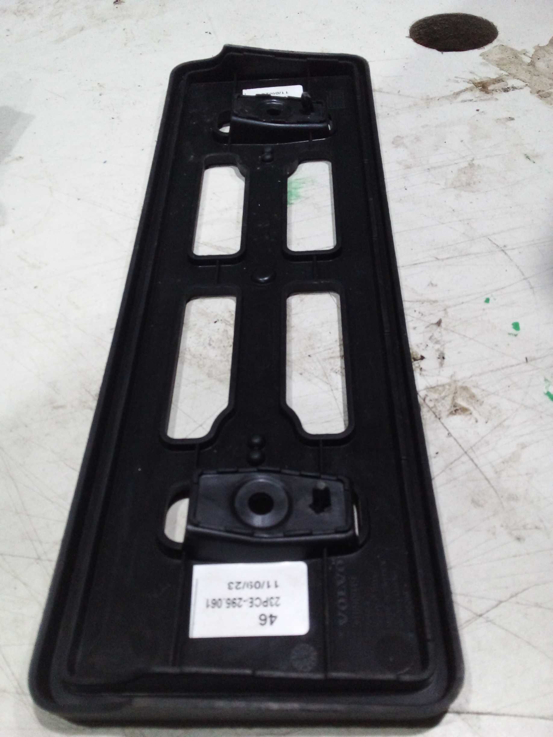 SUPORTE PLACA XC40 32690949