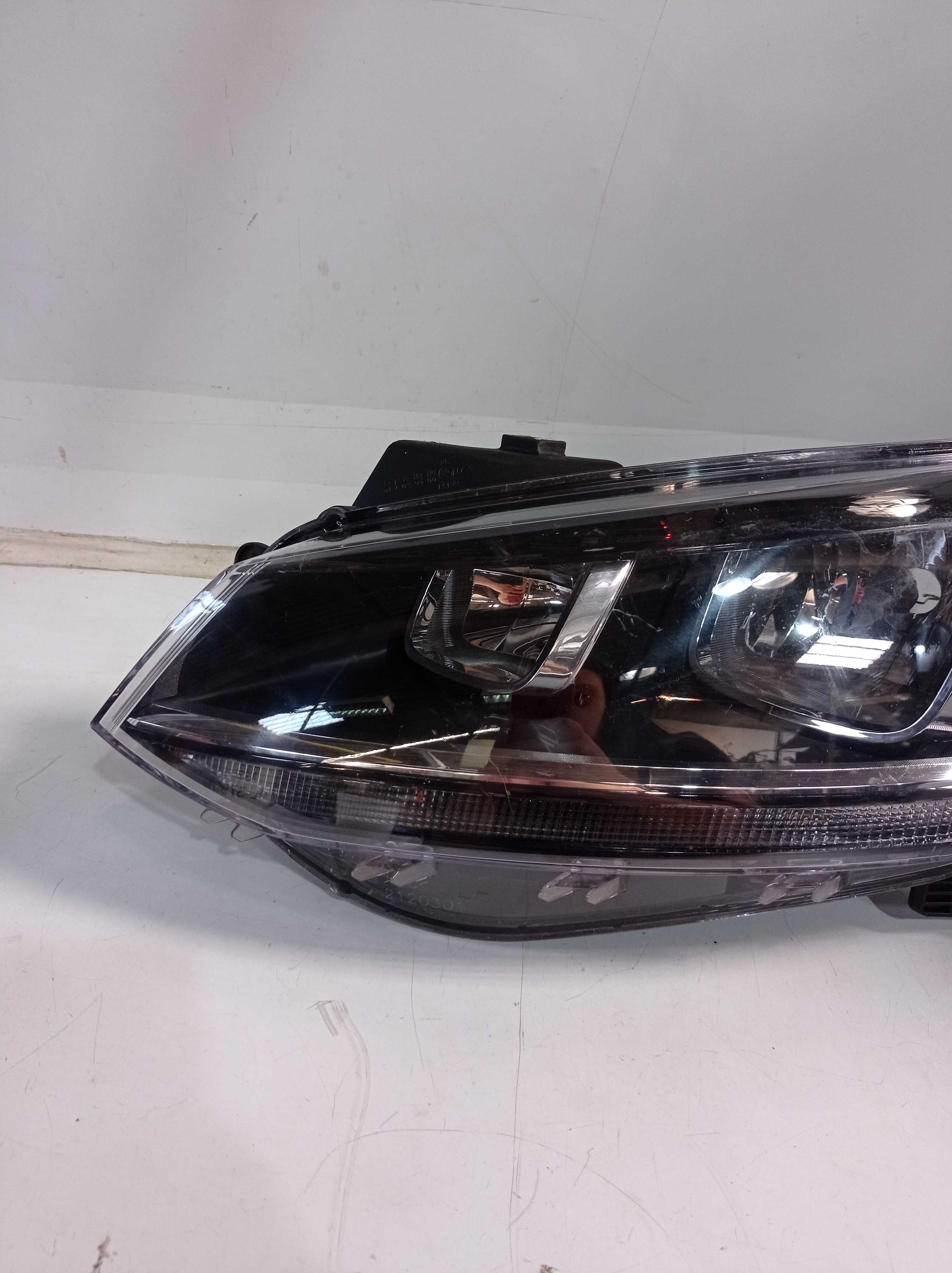 FAROL ESQUERDO VOLKSWAGEN FOX FRISO CROMADO 15 18 RECO 3