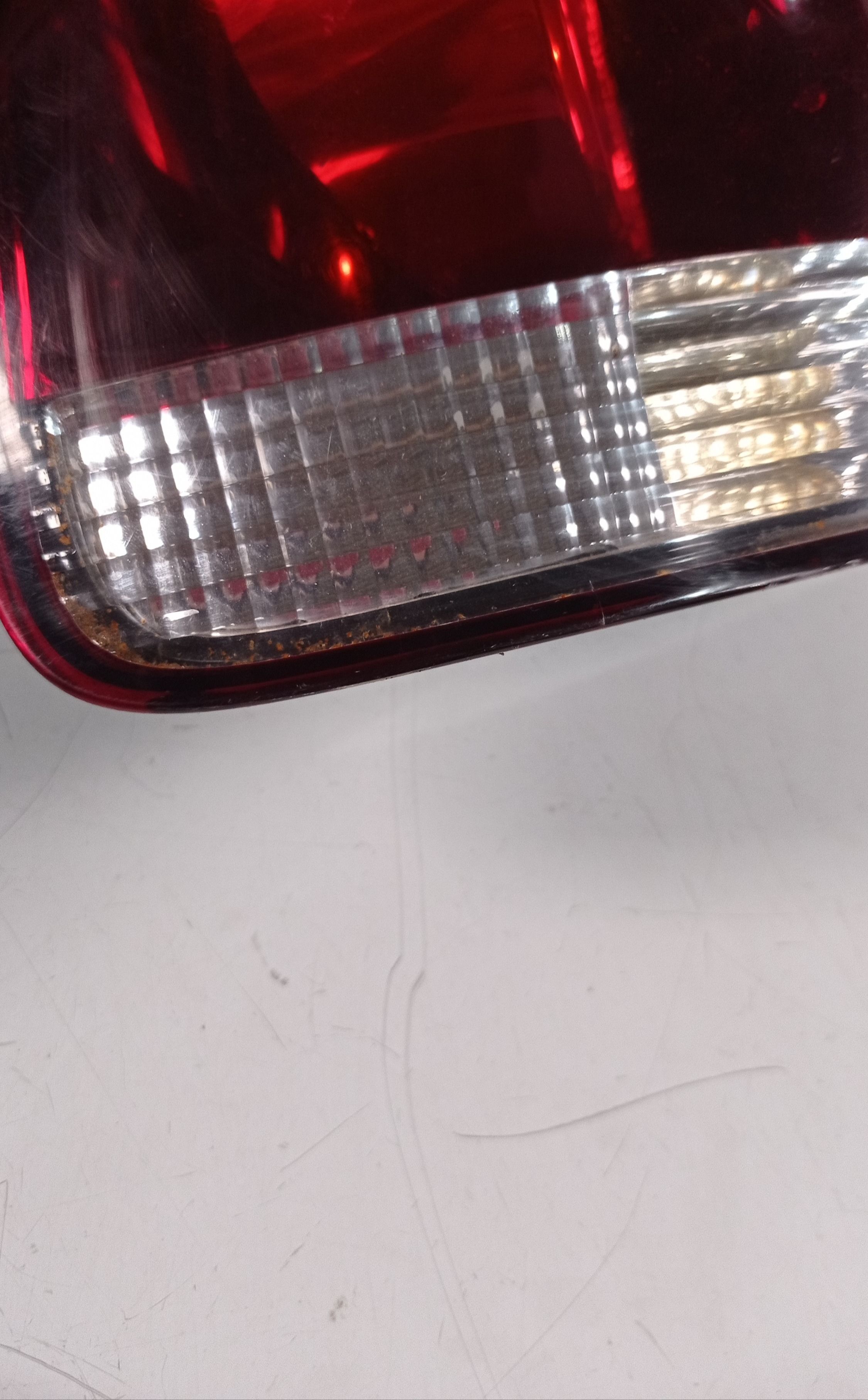 Lanterna Traseira Esquerda Vw Touareg 2007 A 2009 Recuperada 4