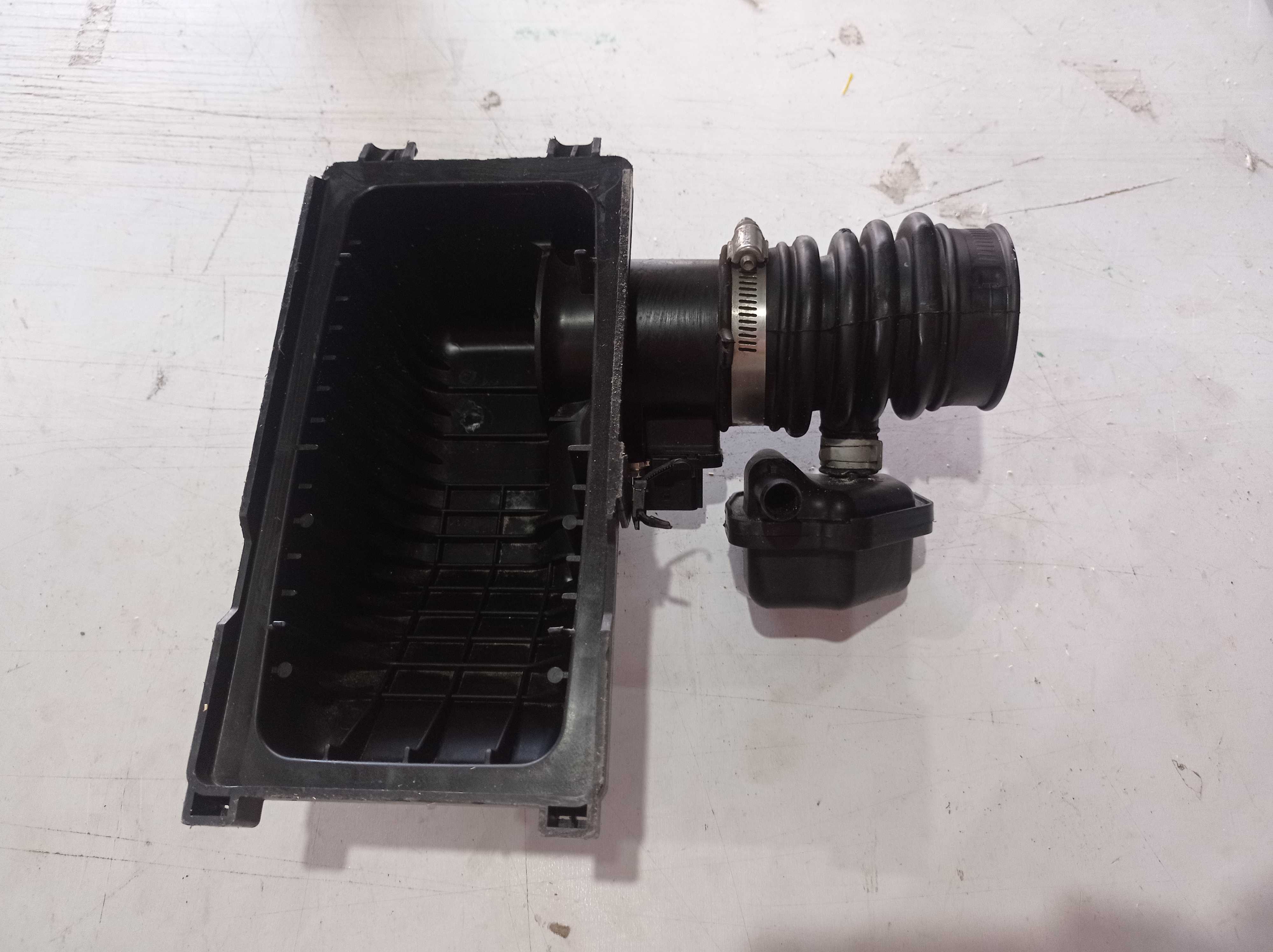 TAMPA FILTRO DE AR NISSAN VERSA 2019 2