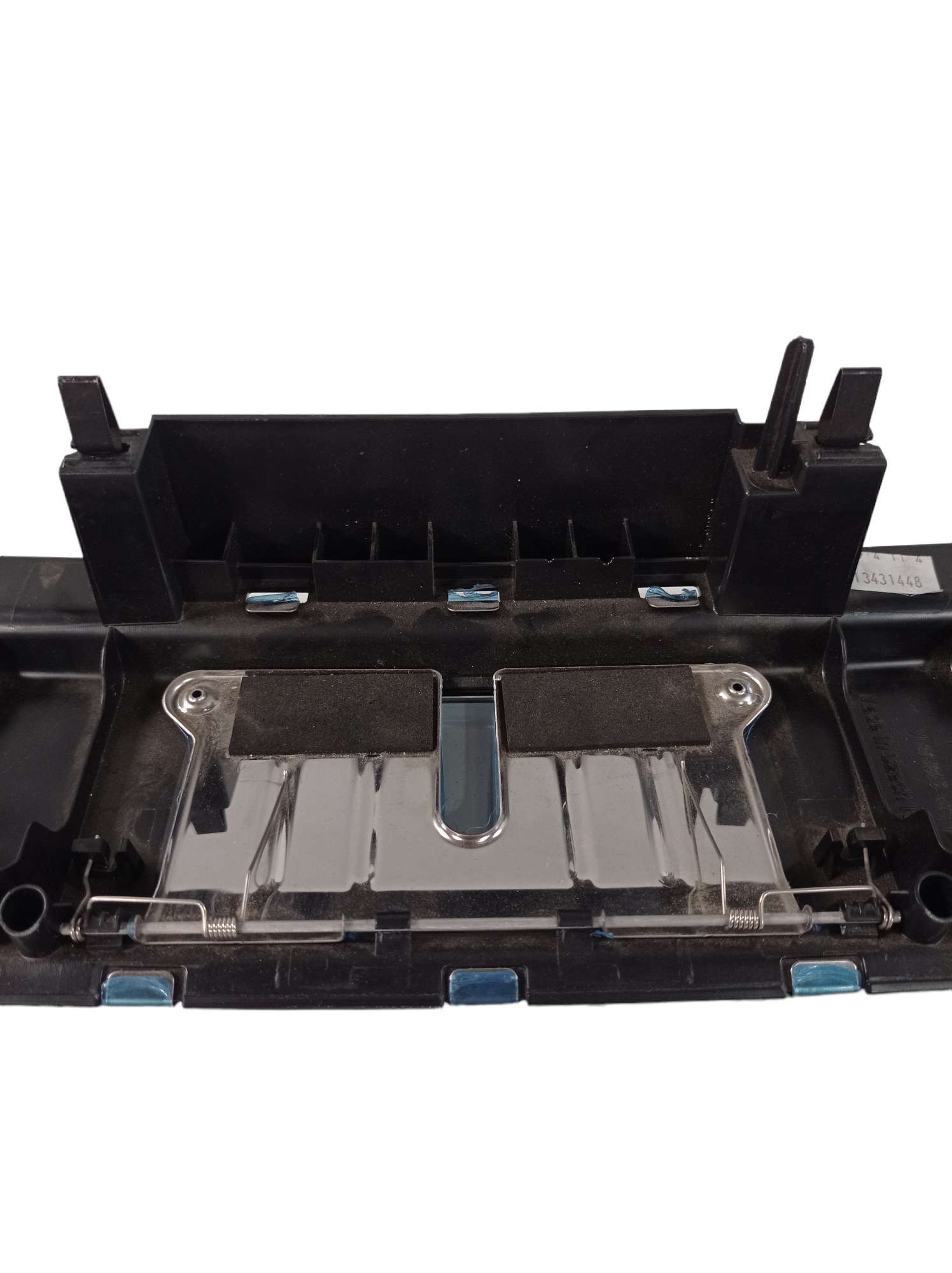 Soleira Cromada Interna Porta Malas Touareg Porshe Cayenne 9