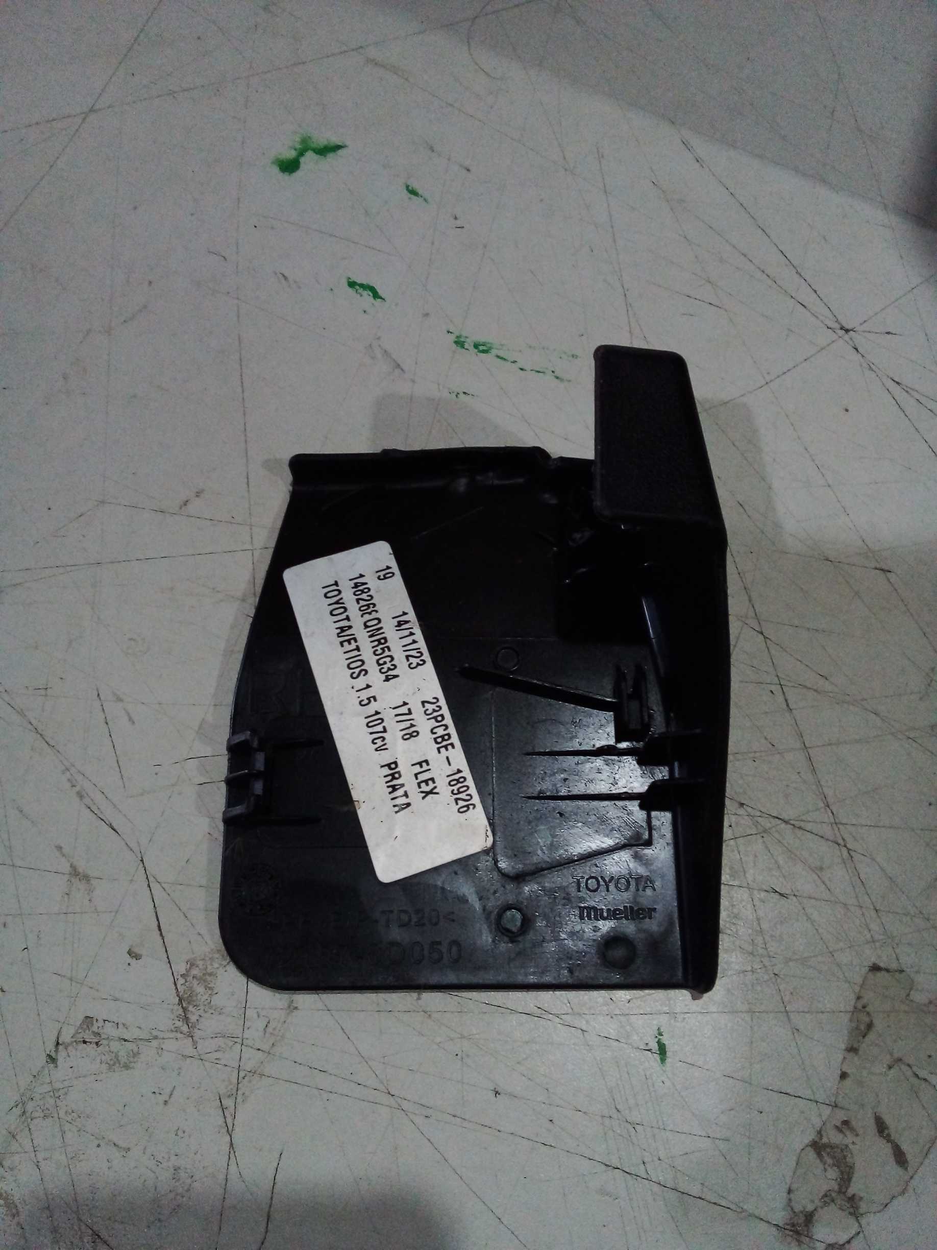Moldura acabamento banco LD etios 1