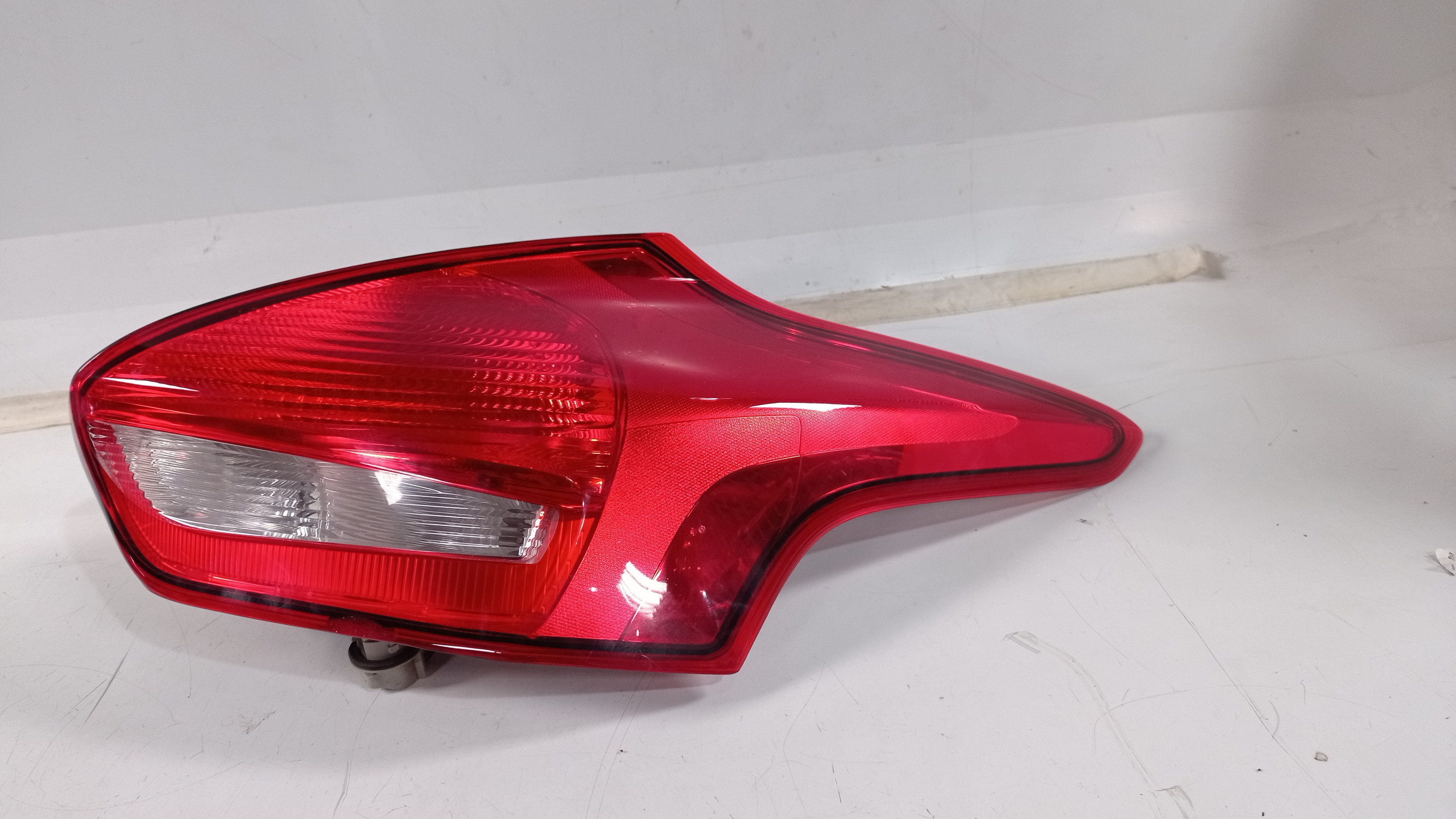 Lanterna Traseira Direita Ford Focus Hatch 2016 Recuperada 1