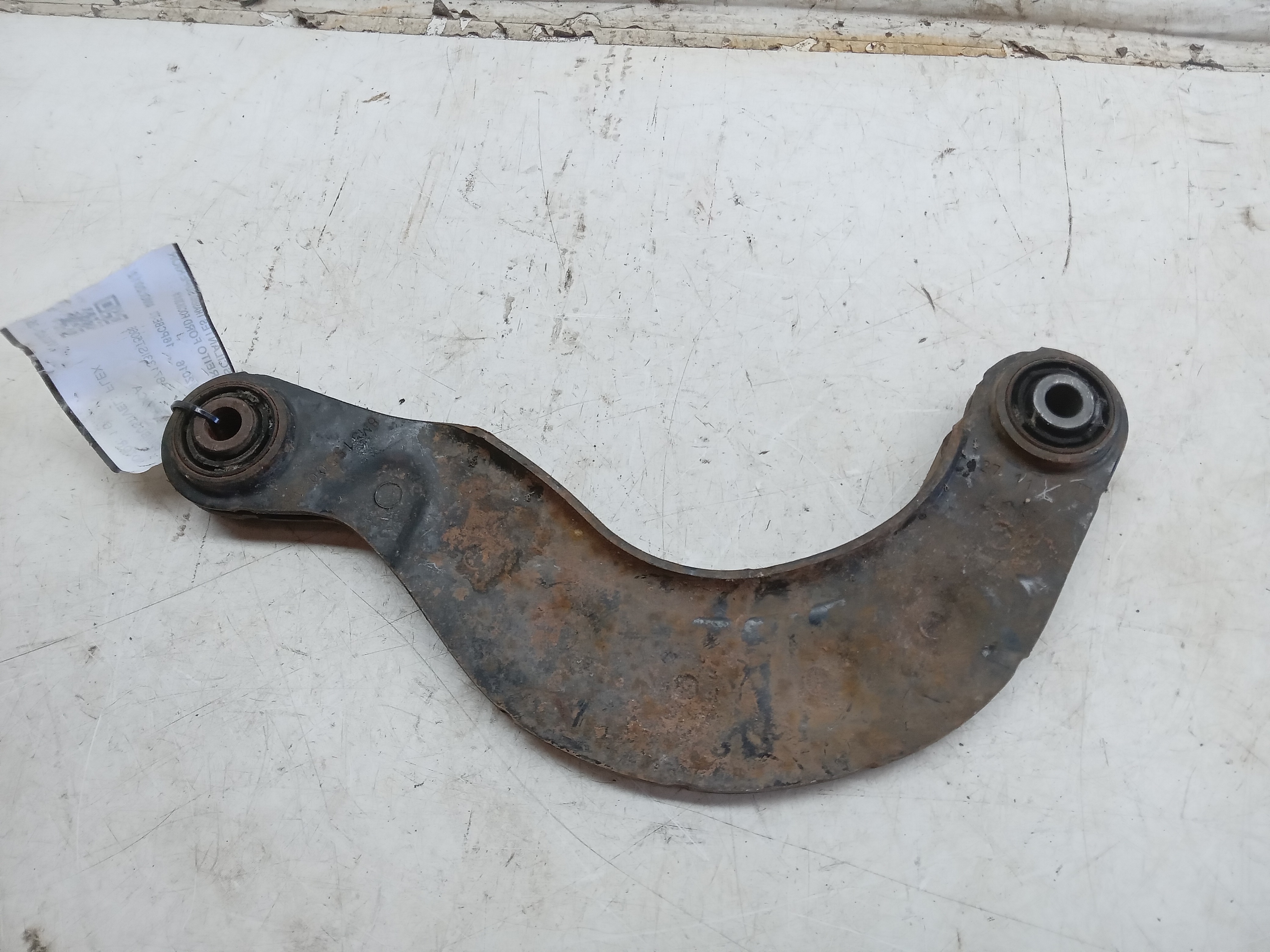 BRAÇO SUSPENSÃO SUPERIOR TRAS LD FORD FOCUS 2011 1