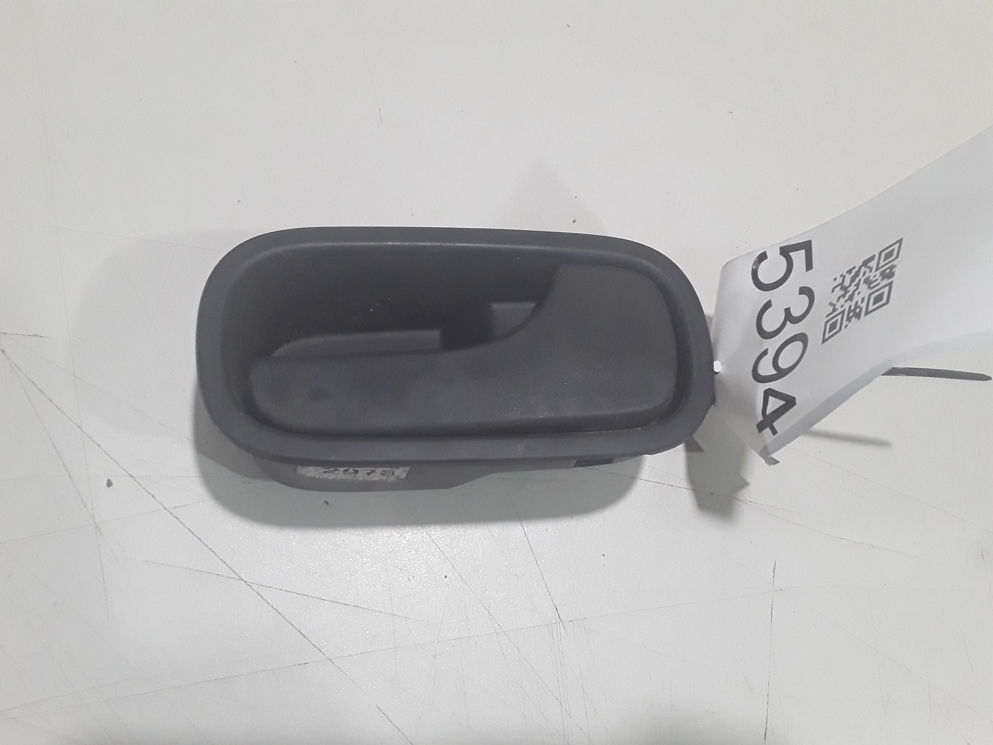 100180497 MAÇANETA INT PORTA TRAS DIR FIAT MOBI 2016 A 2017