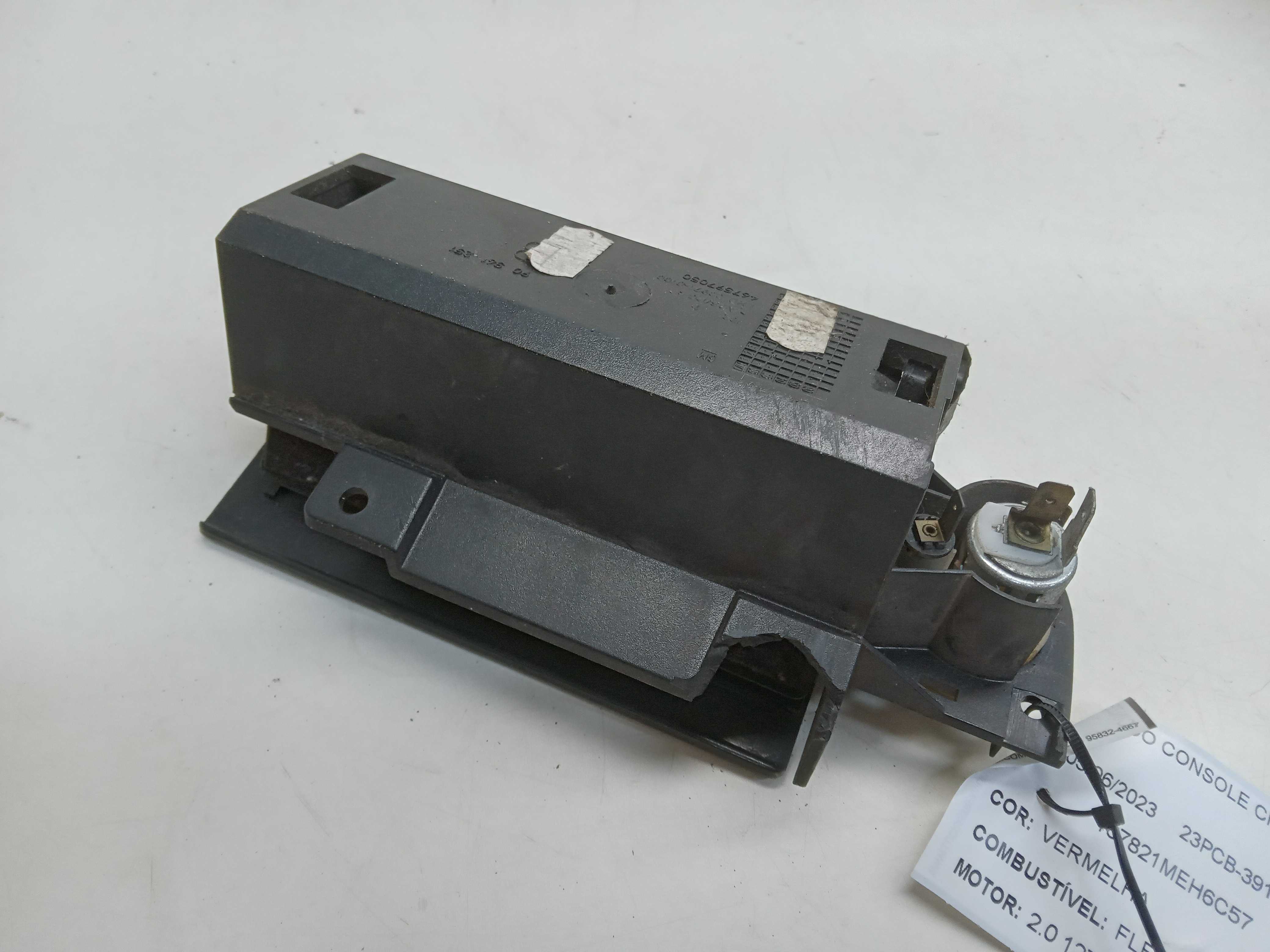 CINZEIRO DO CONSOLE Chevrolet Astra 2008 1