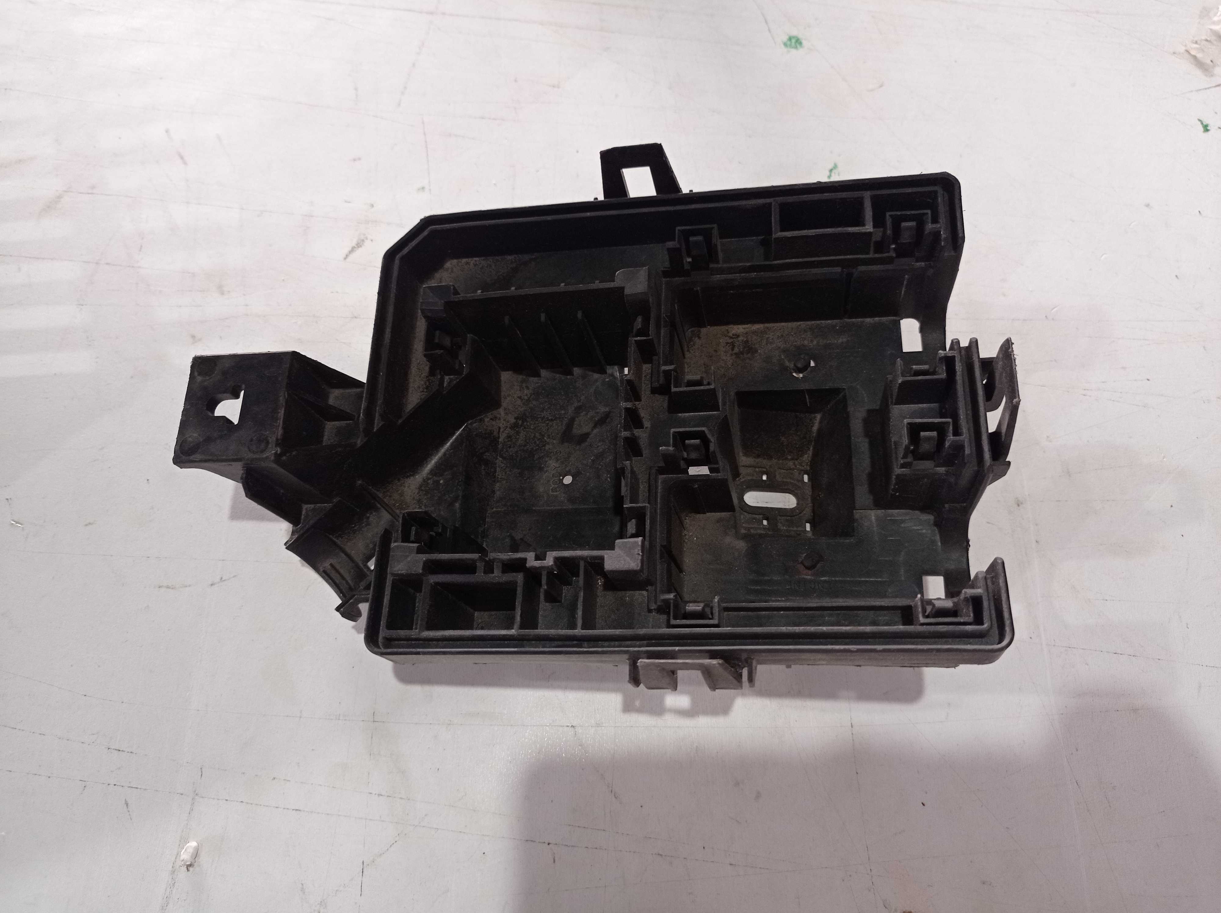 BASE CAIXA FUSÍVEL GM COBALT SPIN ONIX 2013 2