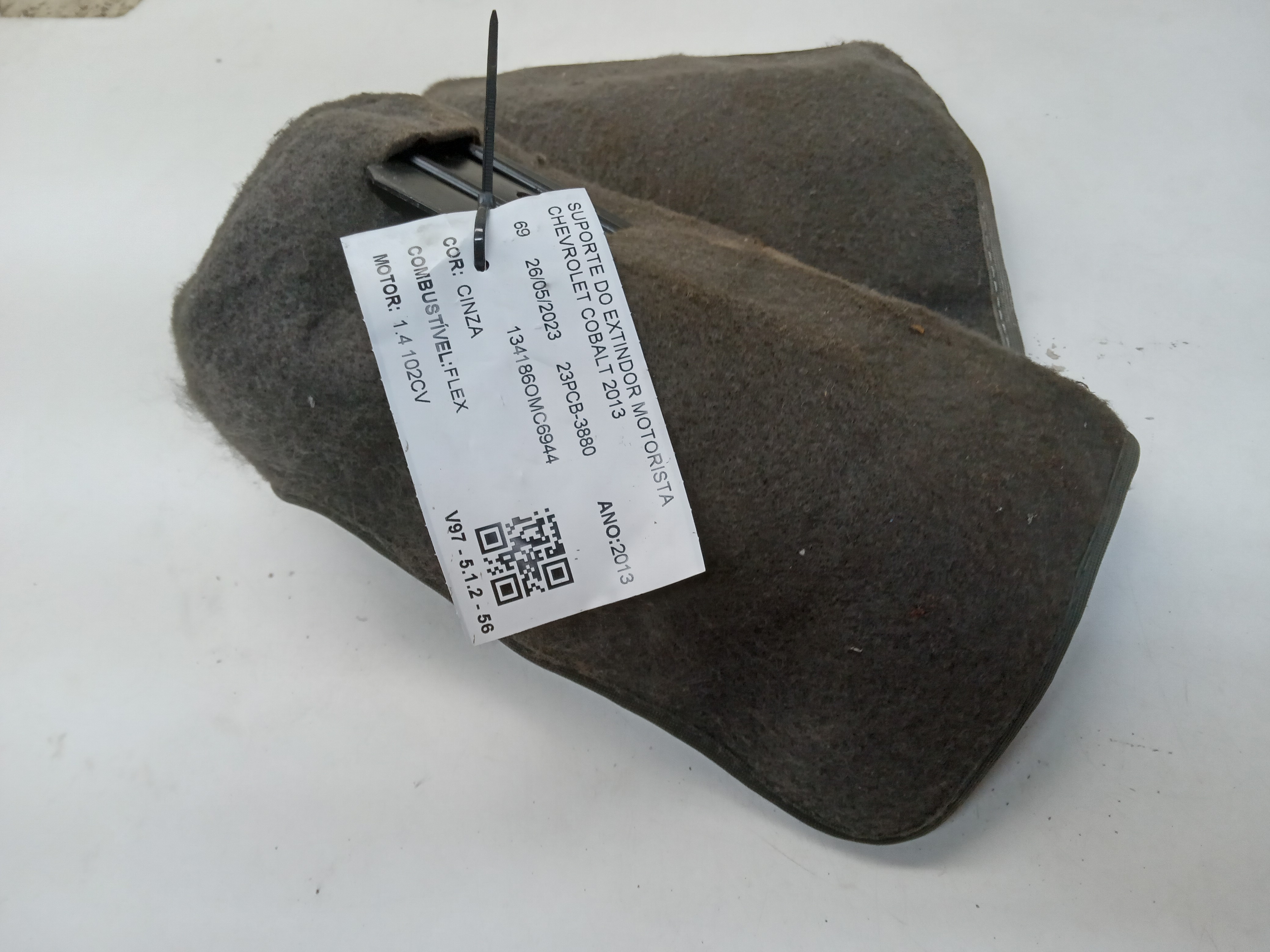 SUPORTE DO EXTINDOR MOTORISTA CHEVROLET COBALT 2013 2