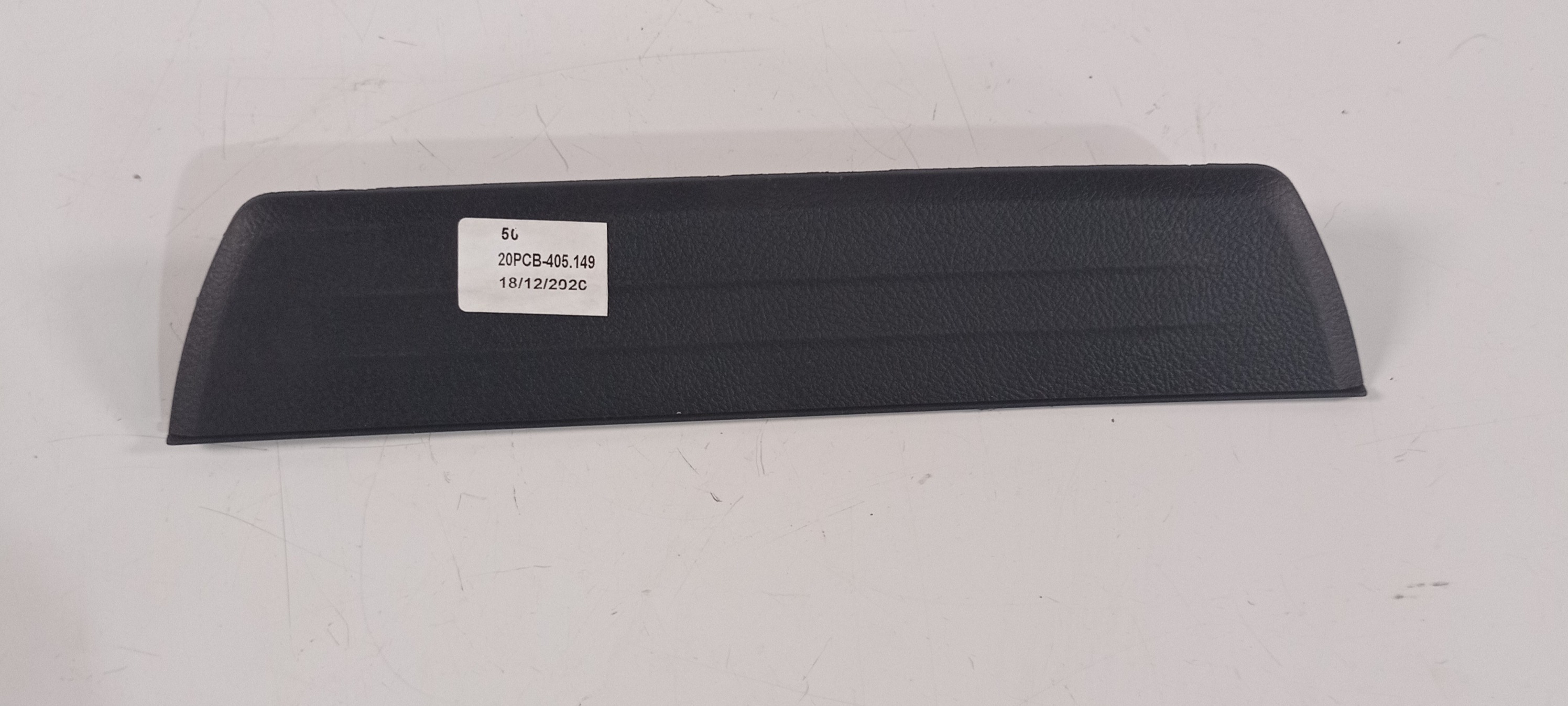 67915kk010 Pisante Soleira Tras Dir Toyota Hilux 2020 2