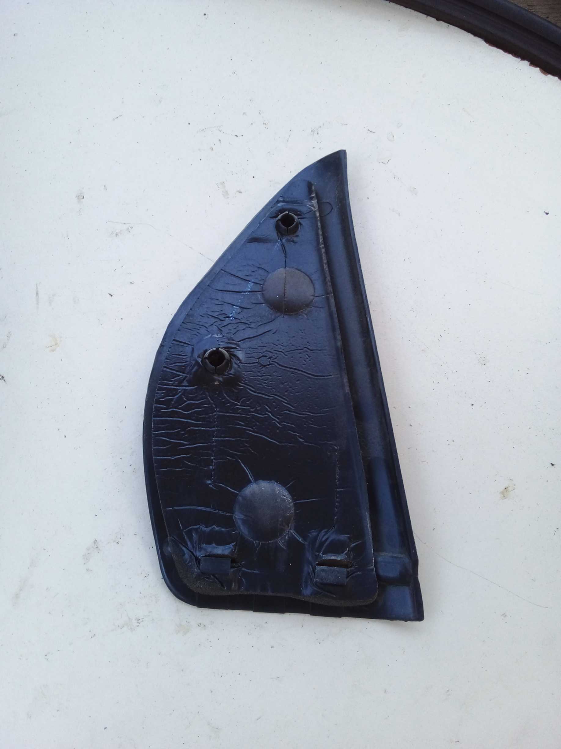 MOLDURA ACABAMENTO INT PORTA TRÁS DIR PALIO SAPAO 2010 2