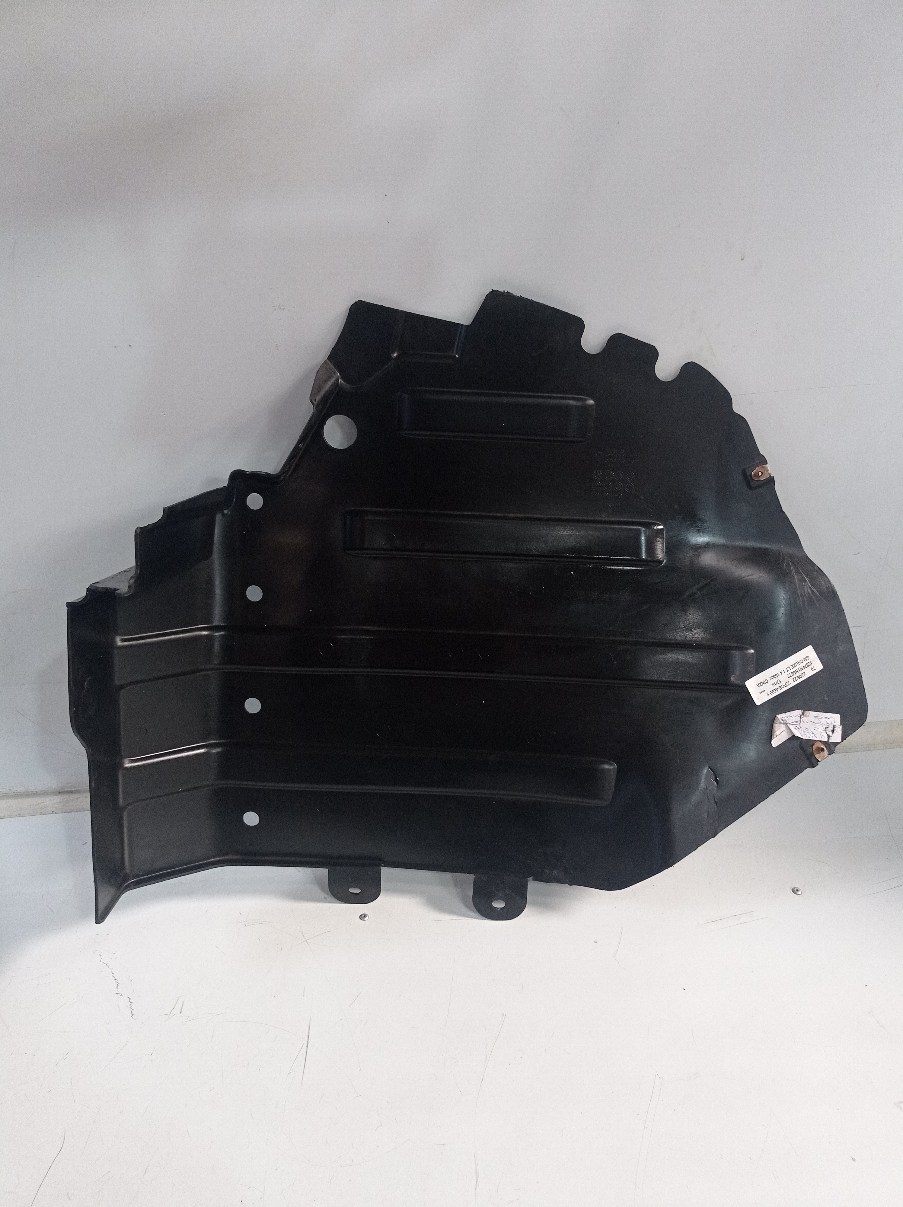 39052123 Defletor Tras Dir Gm Cruze Hatch Sedan 2016/2019 10