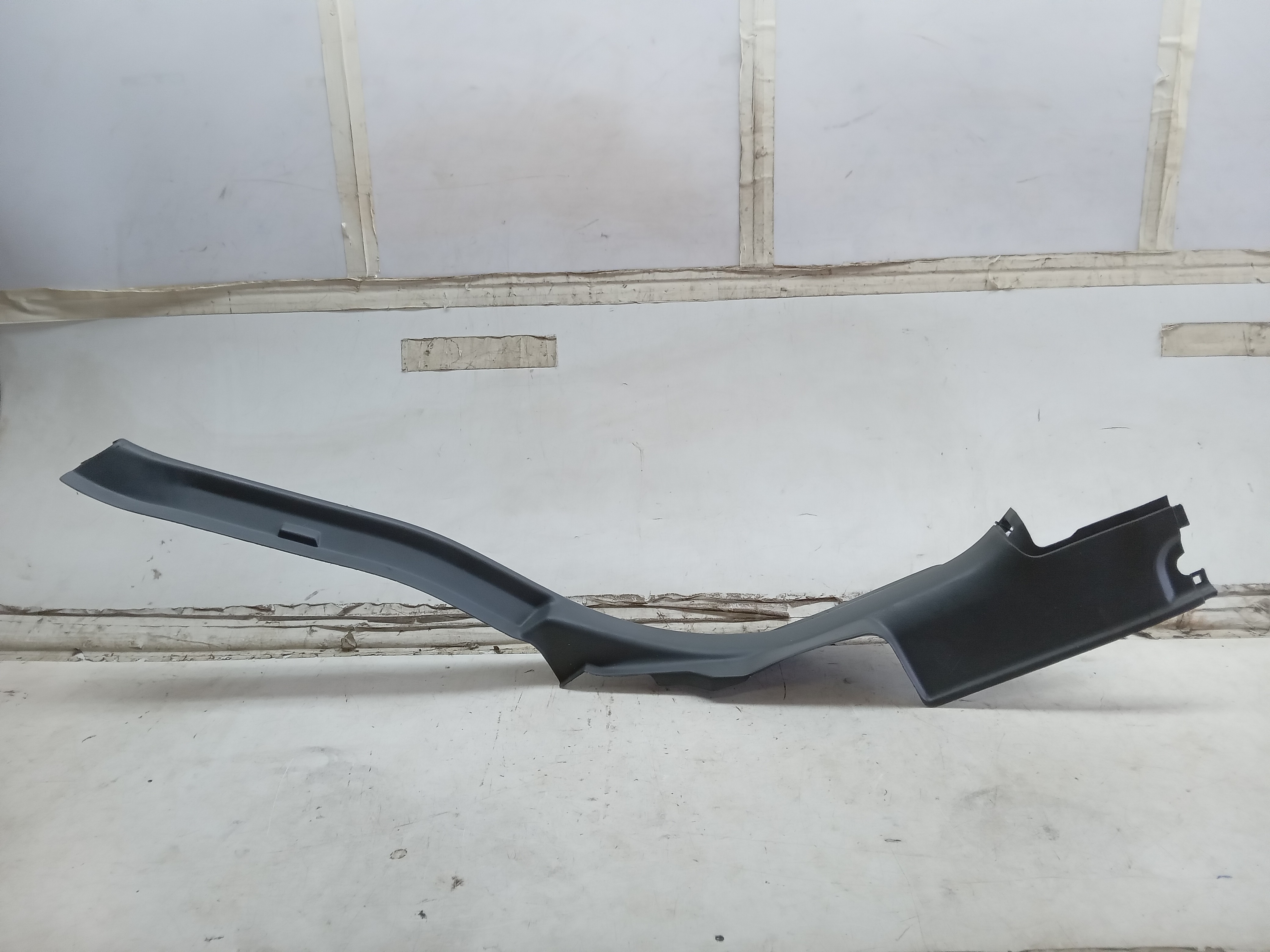 ACABAMENTO SOLEIRA TRASEIRA LE Honda Civic lx 2005 1