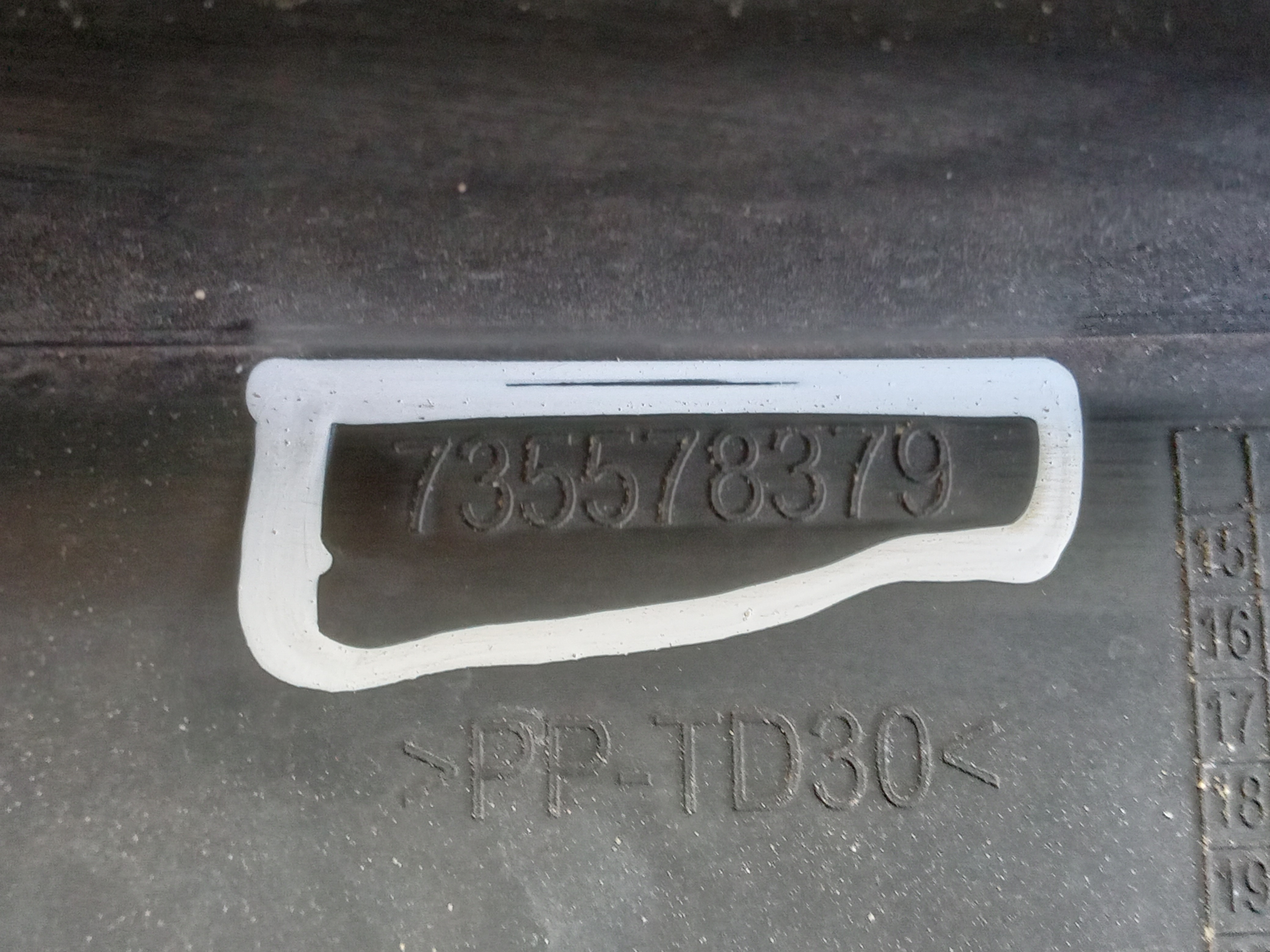 735578379  Grade Churrasqueira Parachoque Jeep Renegade 17 3