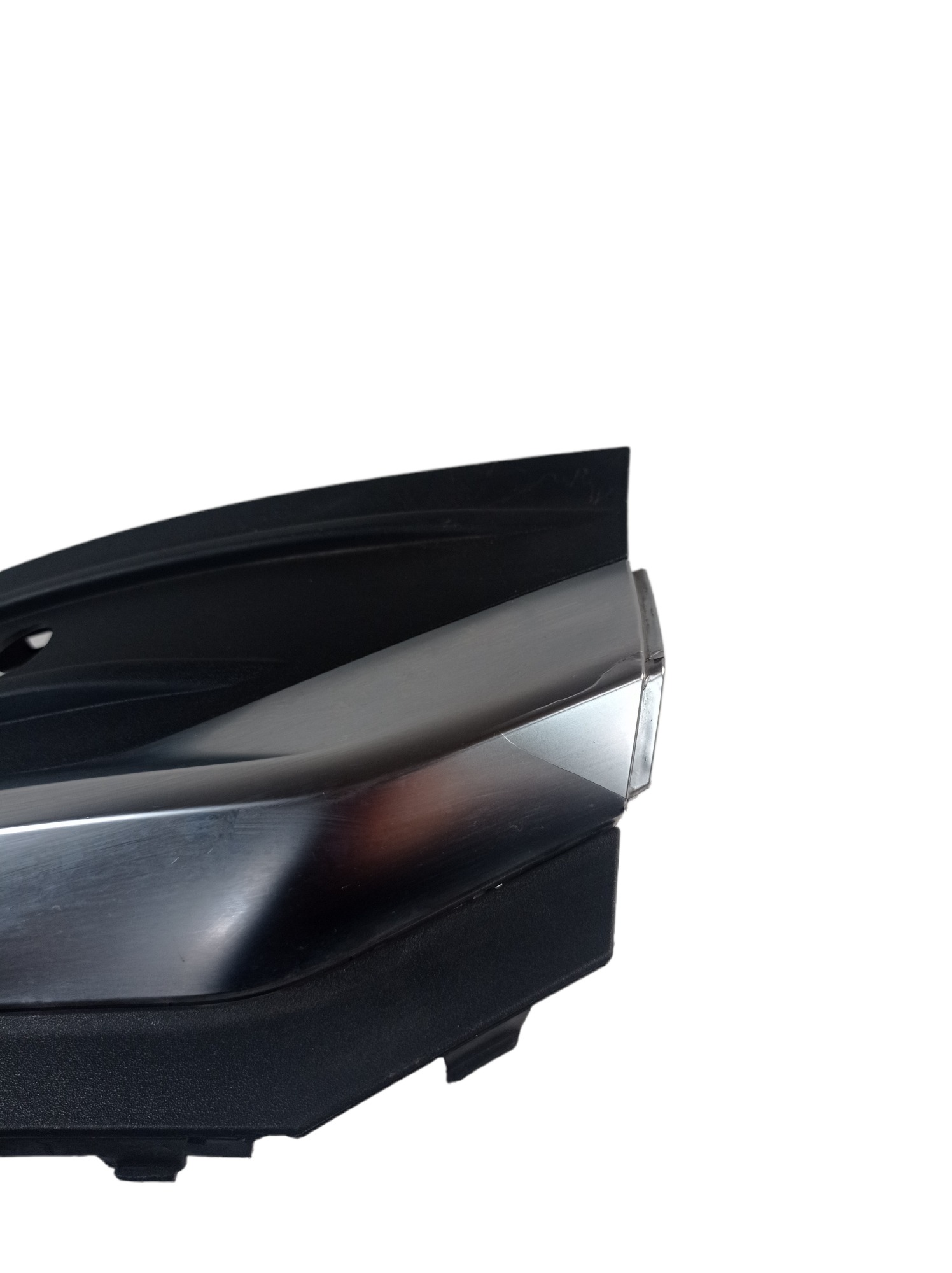 80f807319 Moldura Parachoque Tras Esq Audi Q5 Sportback 6