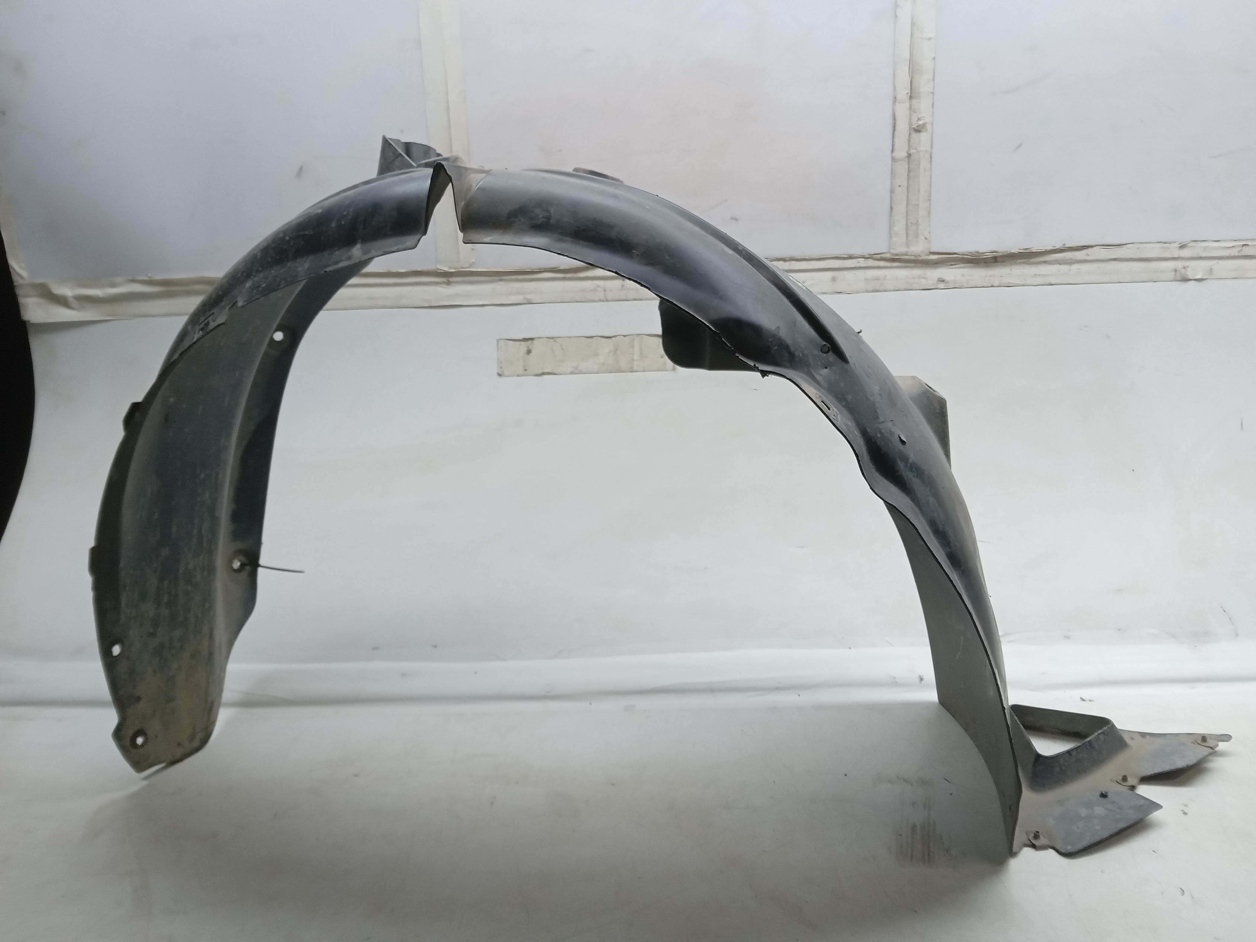 26212185 PARABARRO DIANT LD GM ONIX 2020 A 2023 2