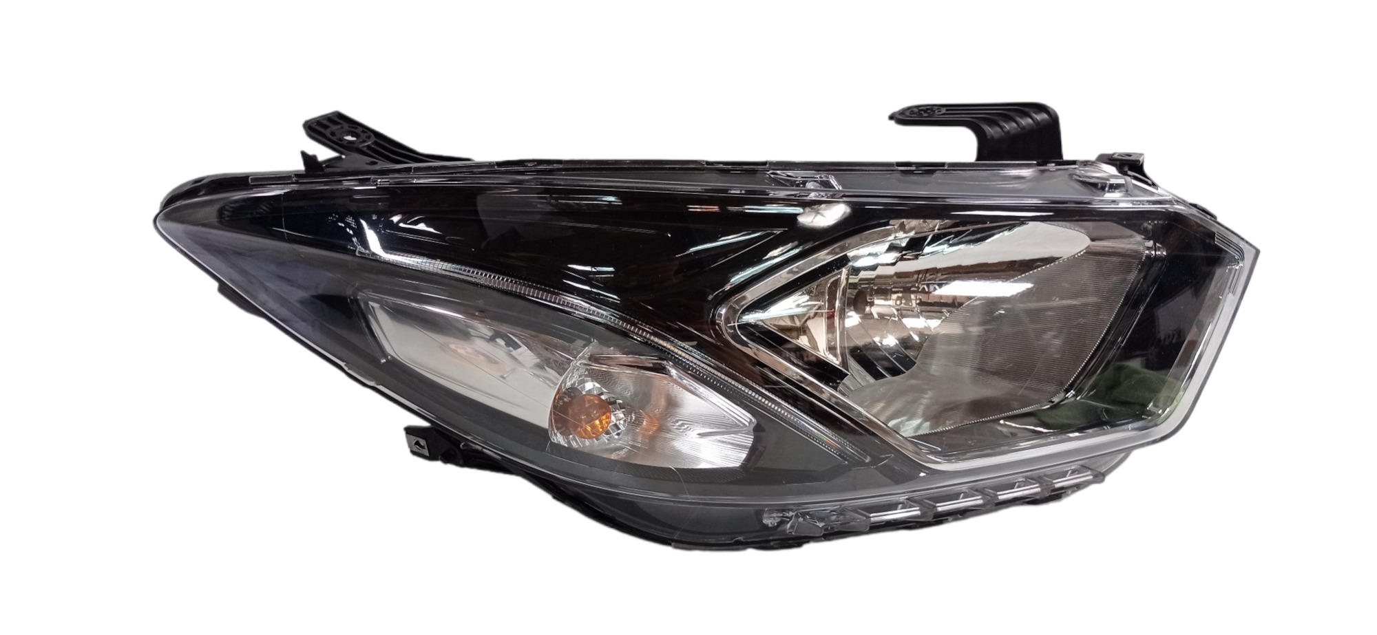 Farol Direito Com Led Onix Prisma 2016 2019 Marcara Negra