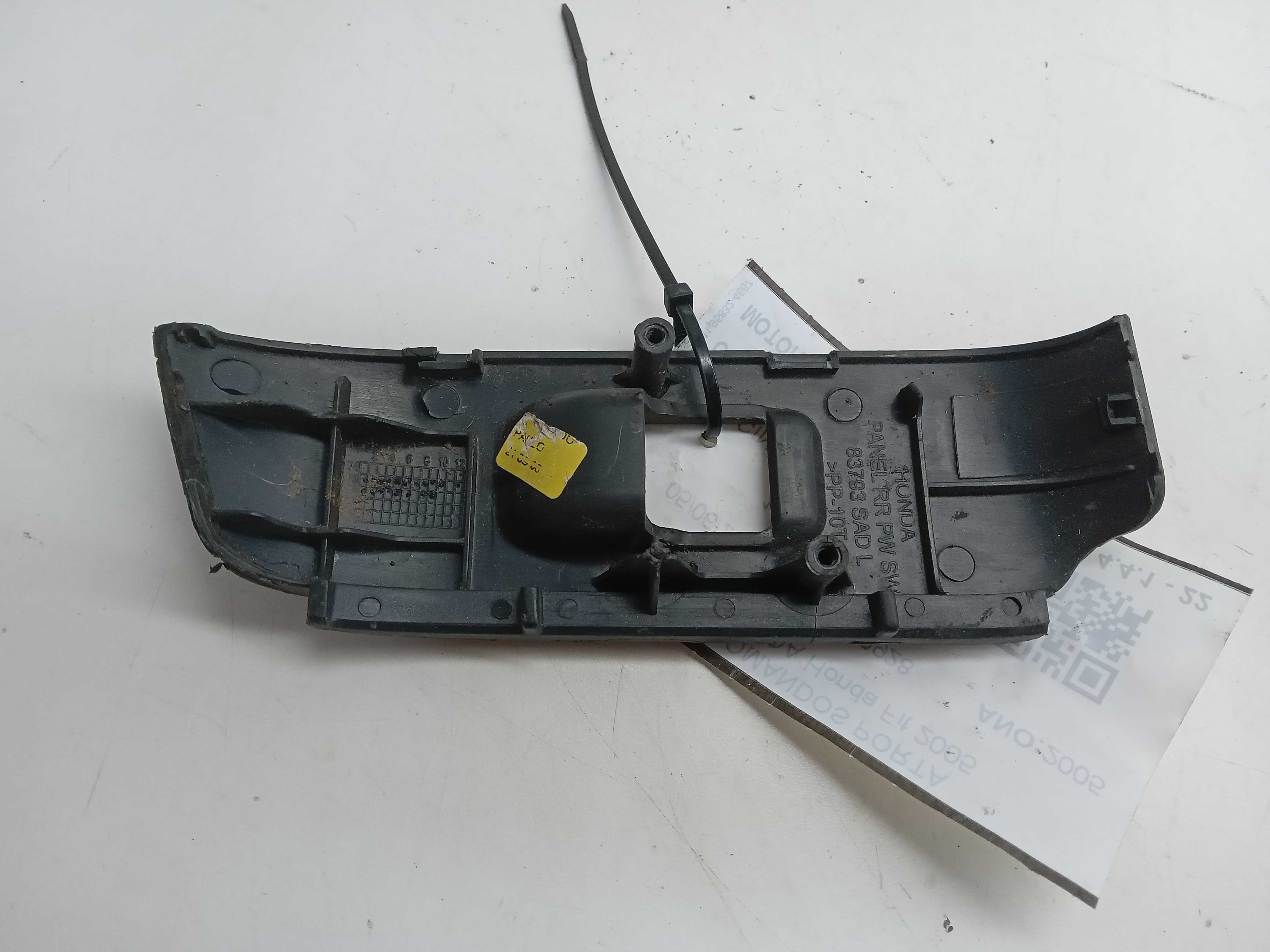 MOLDURA VIDRO ELÉTRICO TRAS LE HONDA FIT 2005 1