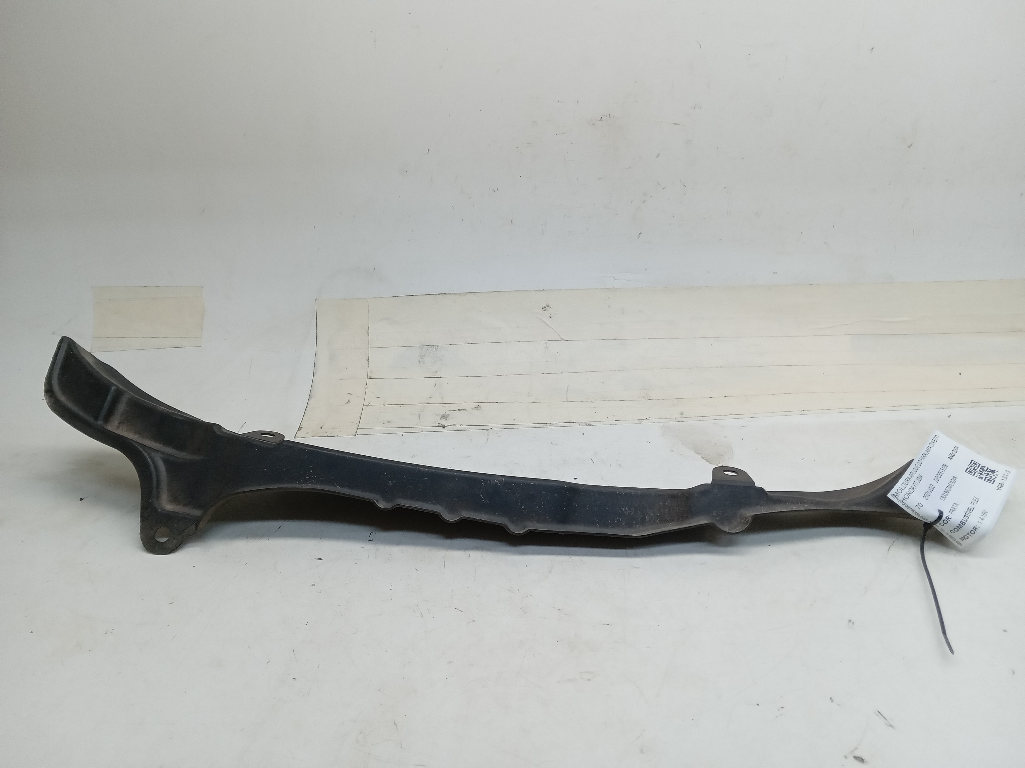 MOLDURA APLIQUE DO PARALAMA DIREITO HONDA FIT 2004 1