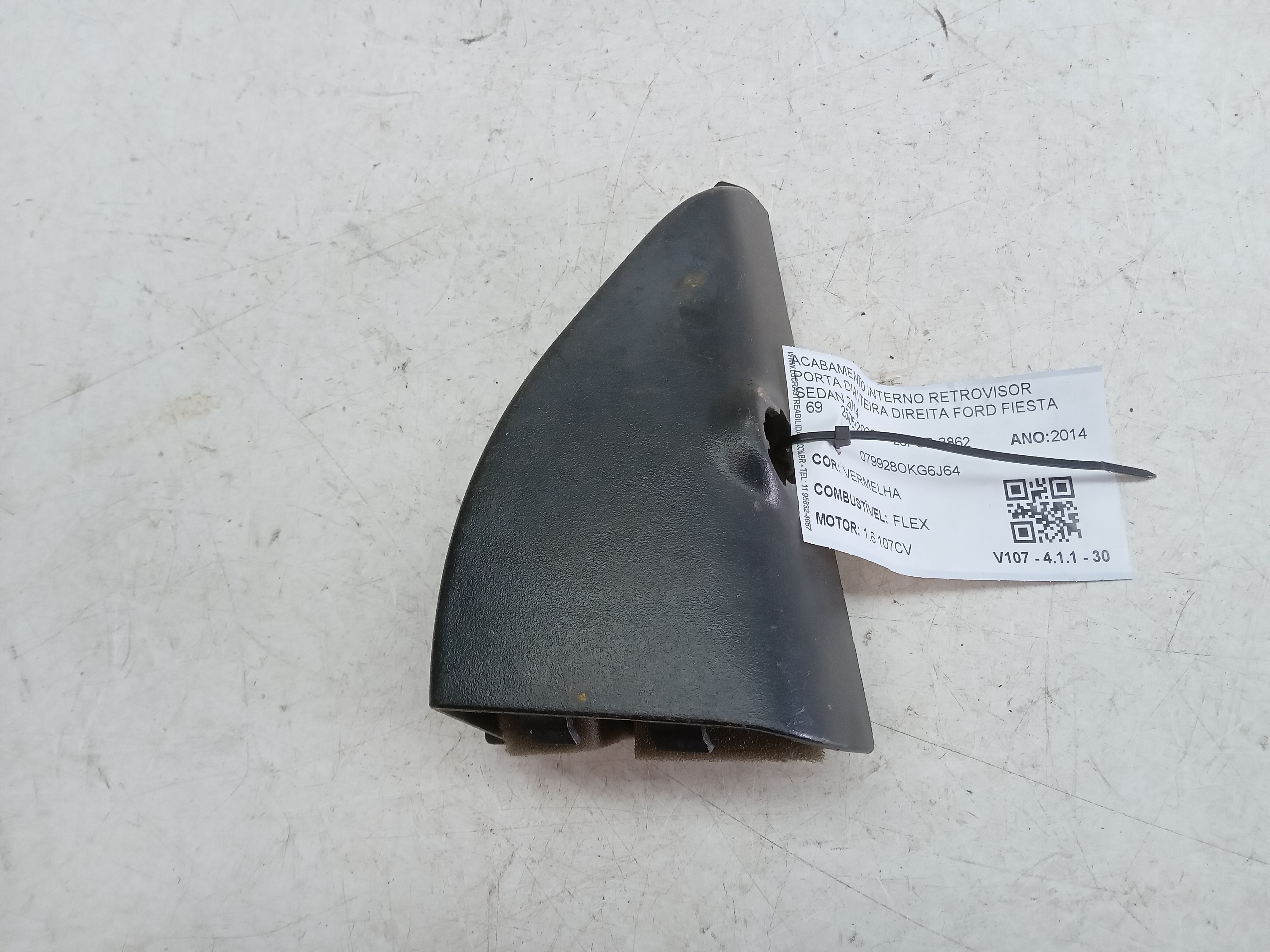 MOLDURA ACABAMENTO INTERNO RETROVISOR LD FORD FIESTA 2014