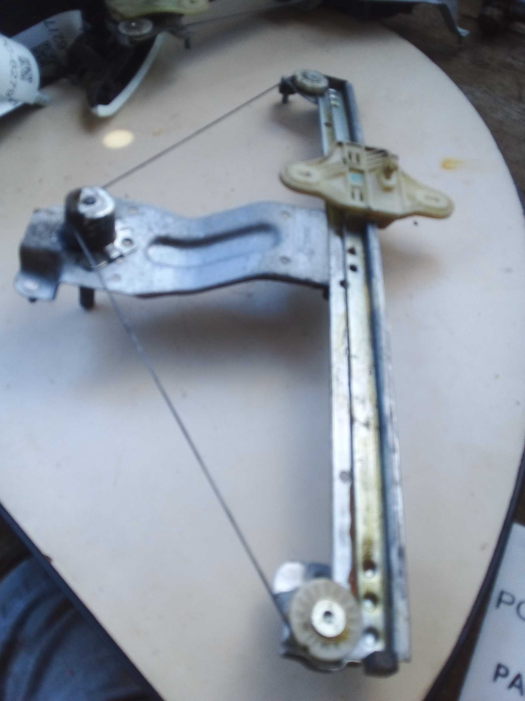 MAQUINA VIDRO MANUAL TRASEIRO DIREITO SANDERO LOGAN 2014