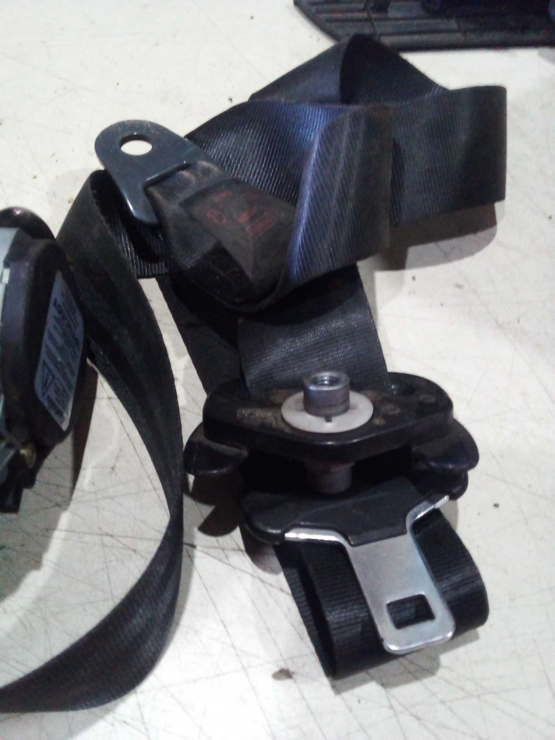 CINTO DE SEGURANÇA DIANTEIRO DIREITO Citroën C4 2010 2