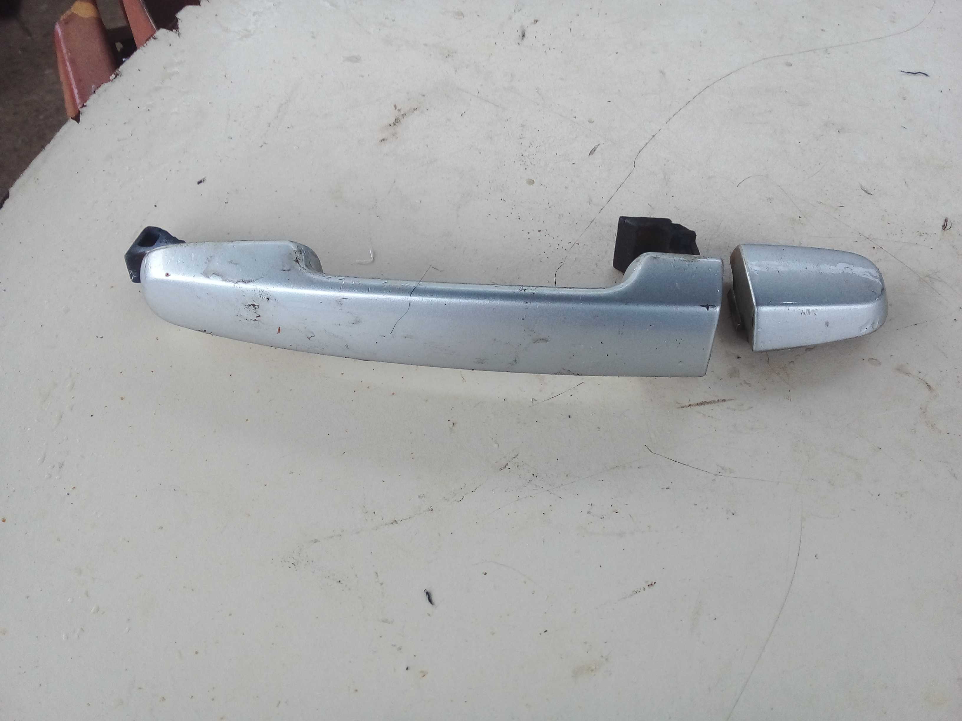 MAÇANETA EXTERNA DIREITA HILUX 2010