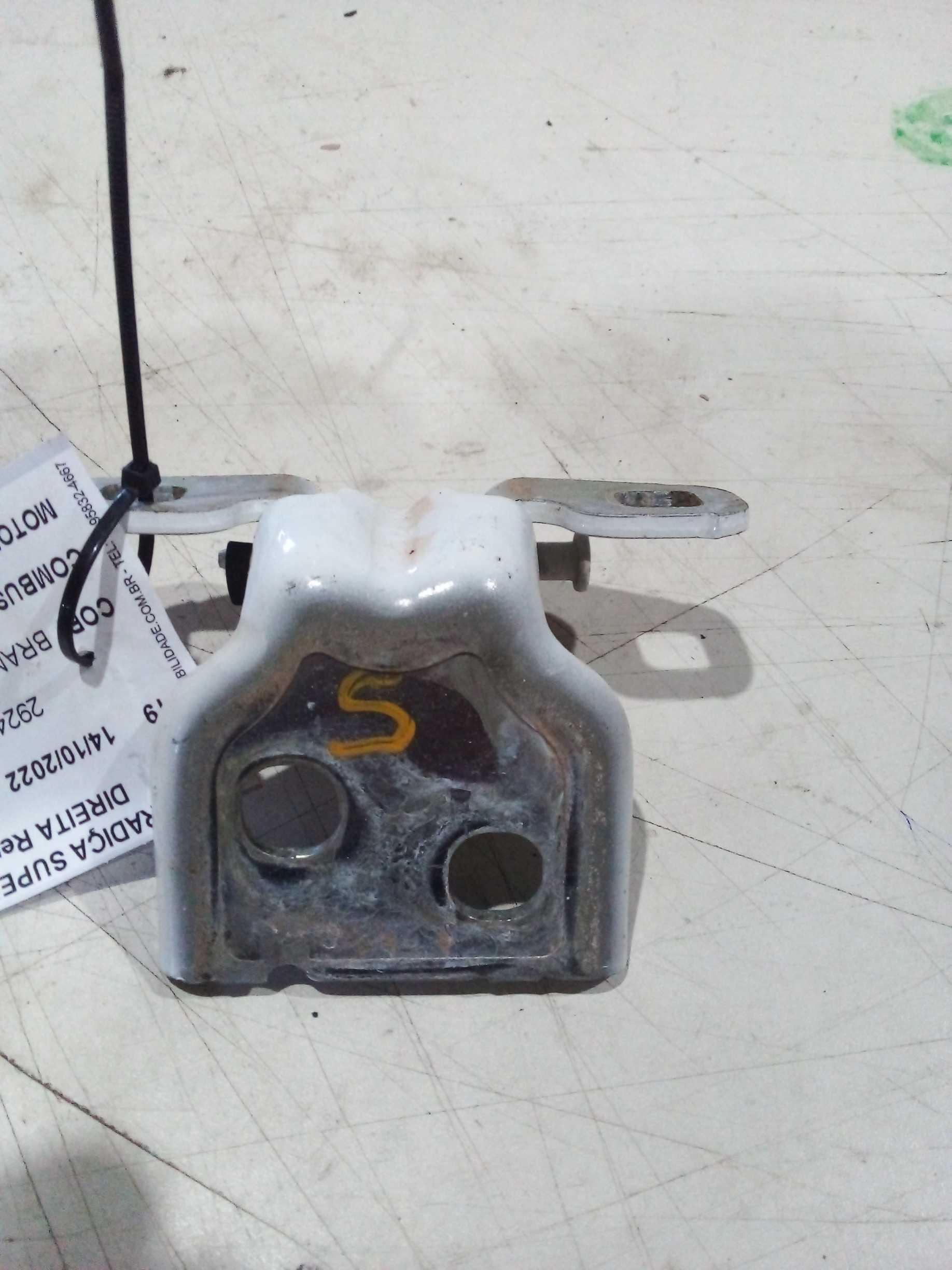 DOBRADIÇA SUPERIOR PORTA TRASEIRA DIREITA Renault Sandero 20 1