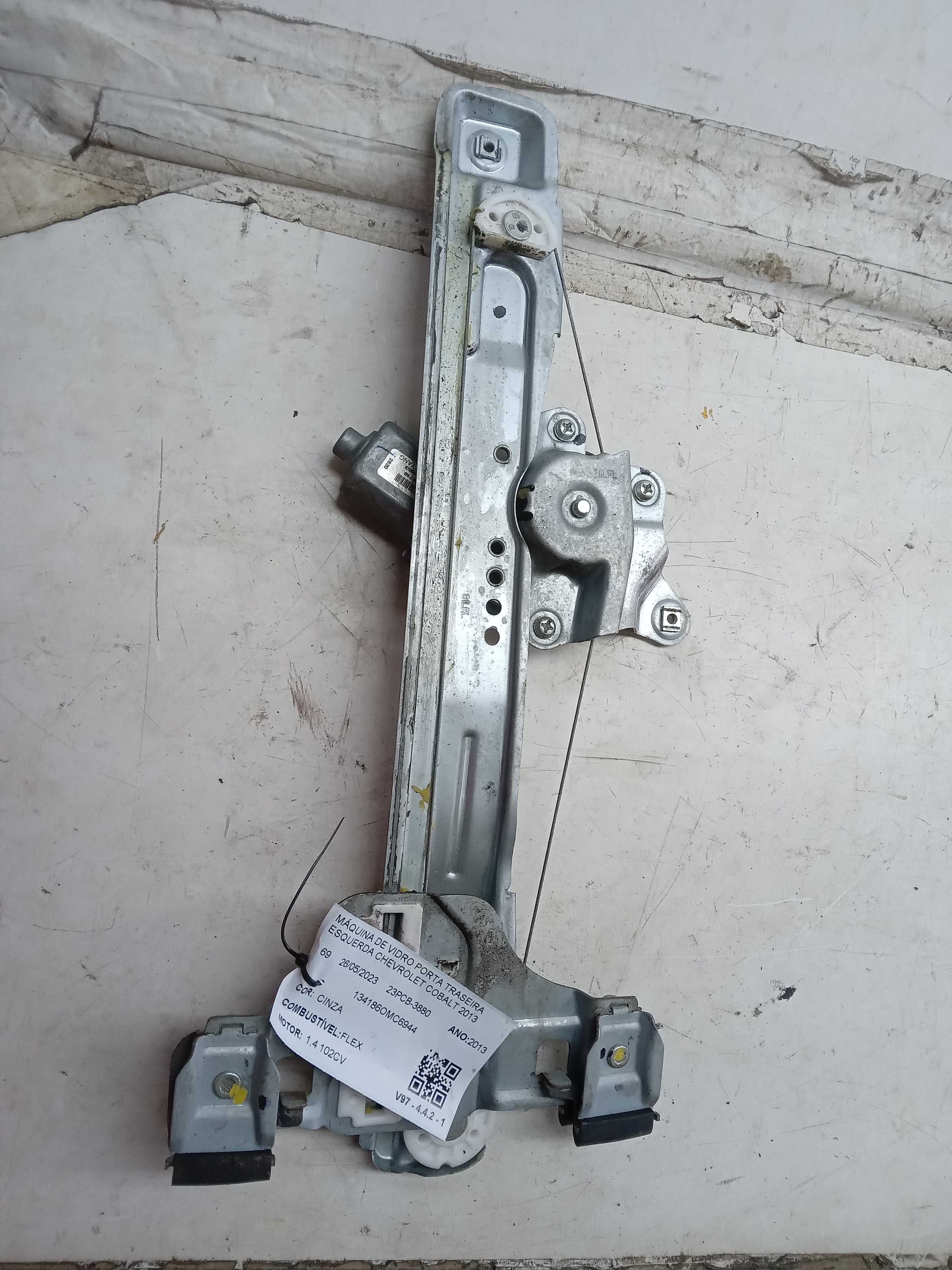 MÁQUINA DE VIDRO PORTA TRASEIRA ESQUERDA CHEVROLET COBALT 2013