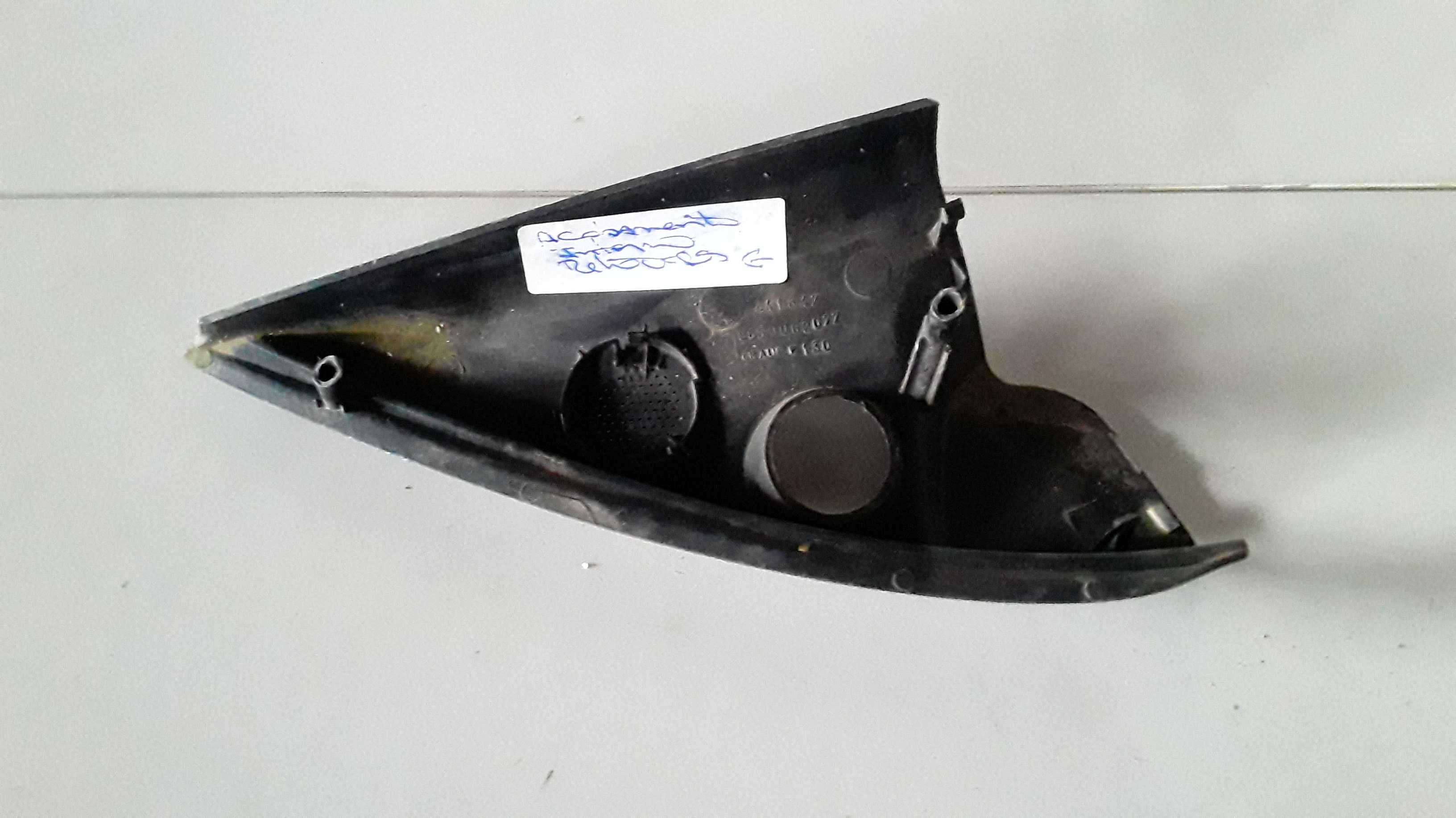 Acabamento Retrovisor Esquerdo Peugeot 207 2009 9850062077 2