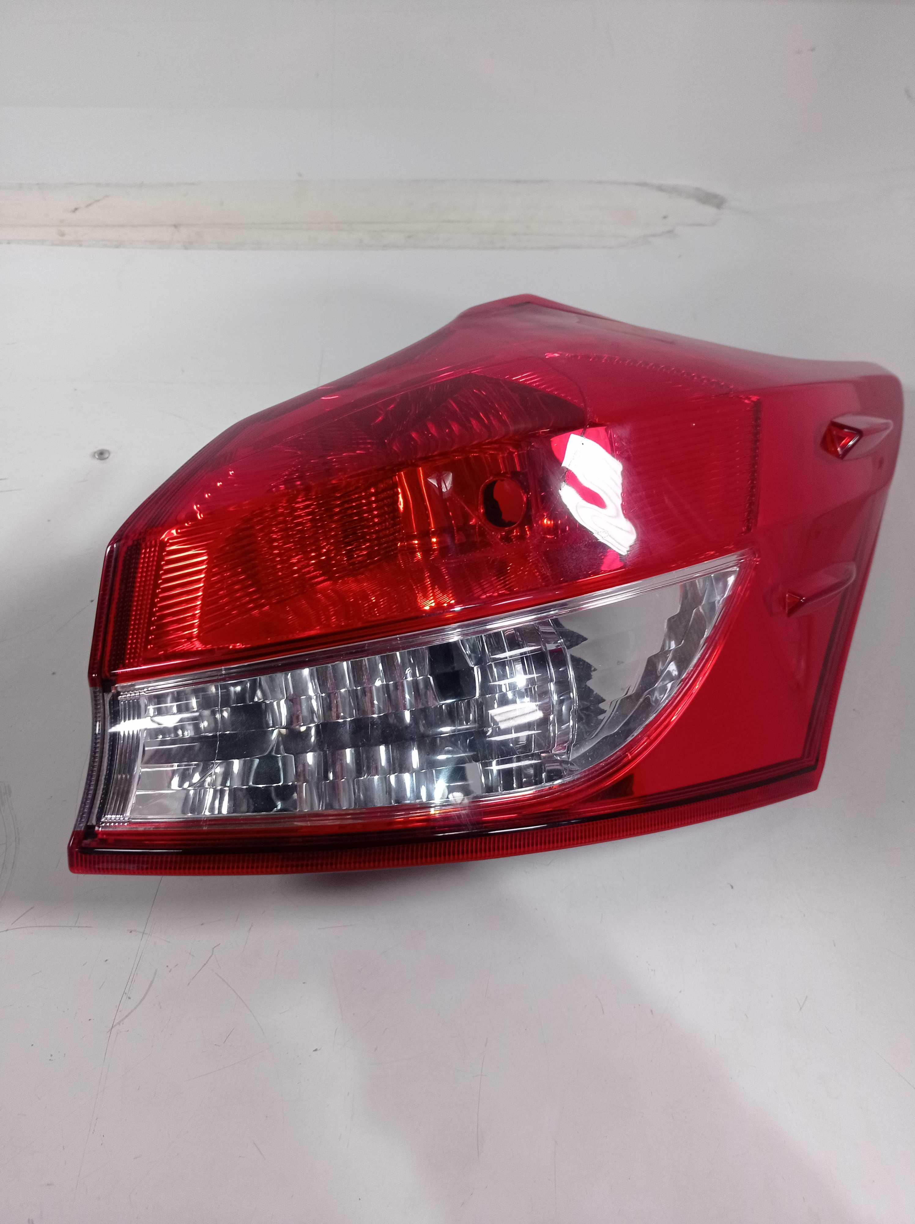 LANTERNA TRASEIRA DIREITA TOYOTA COROLLA CROSS RECUPERADA 2