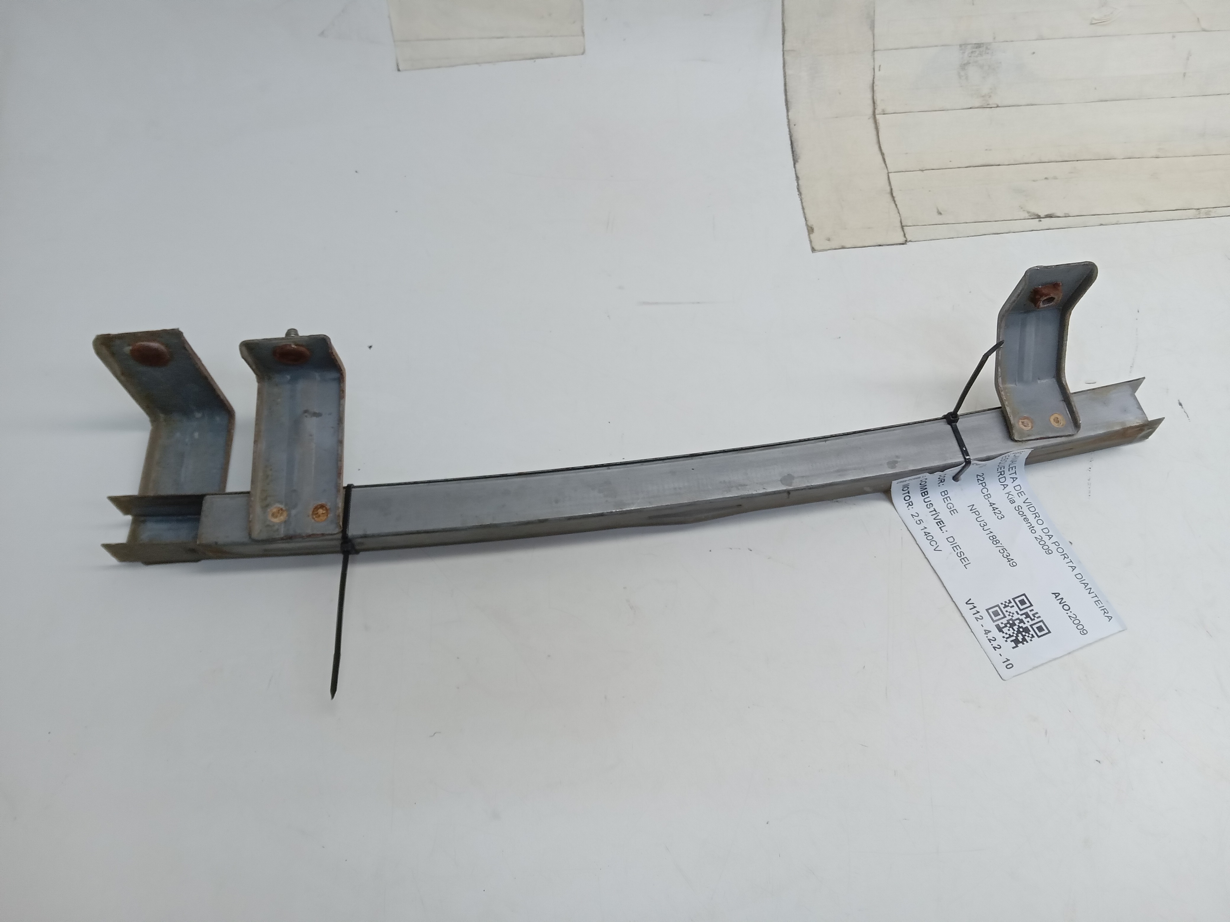 CANALETA VIDRO PORTA DIANT LE Kia Sorento 2009 1