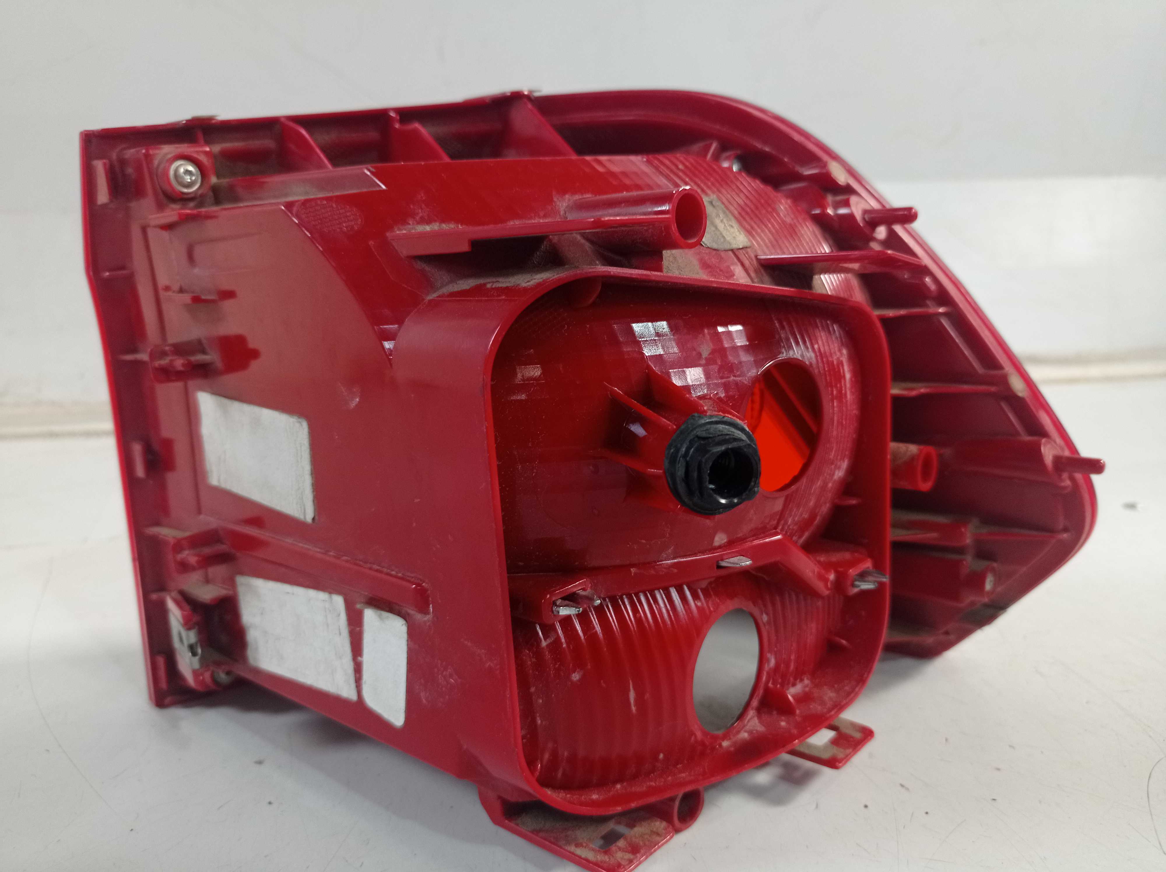 Lanterna traseira esquerda vw Fox 2016 recuperada 4