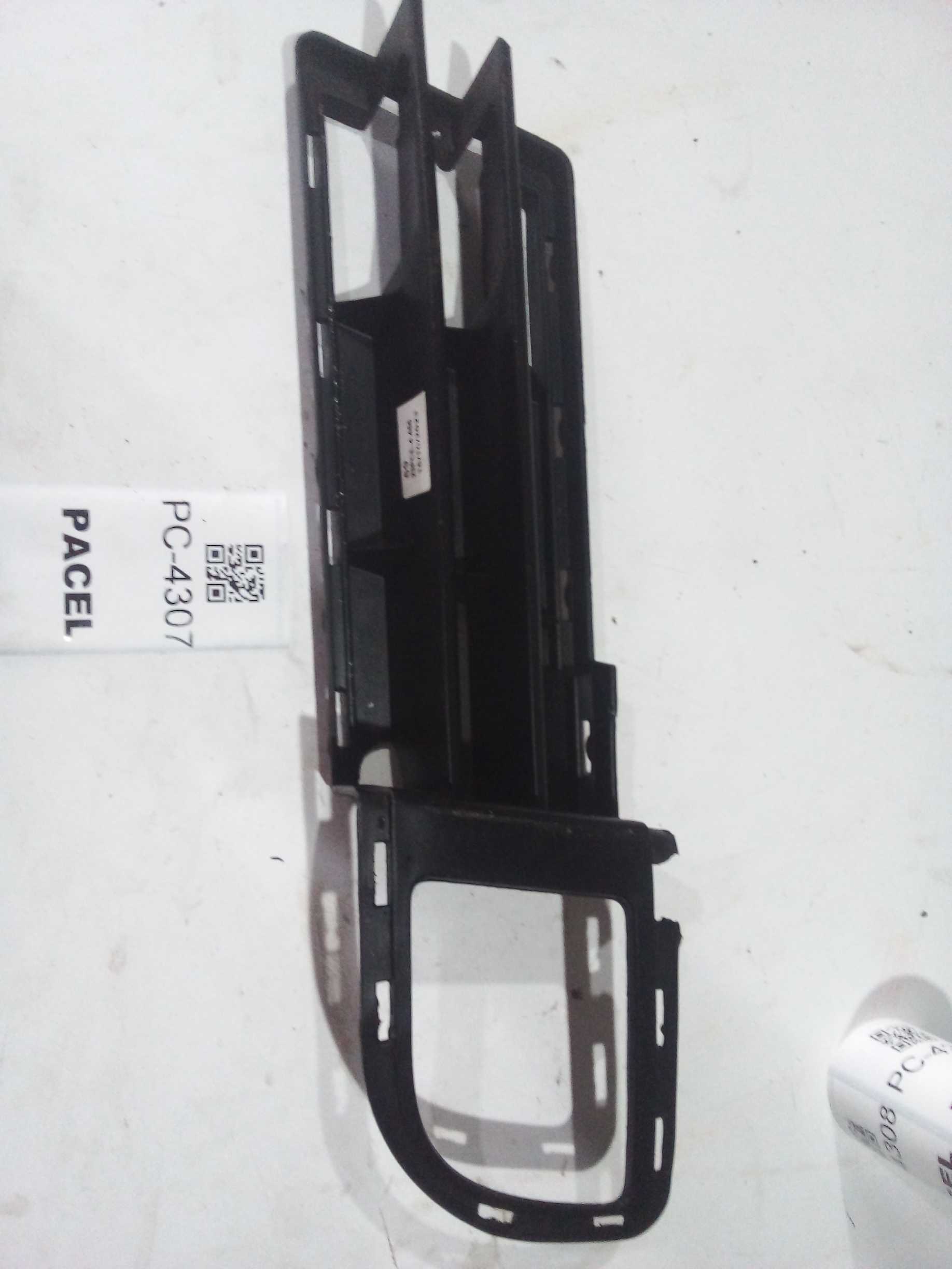MOLDURA MILHA ESQUERDO ASTRA 2008  93387432 1