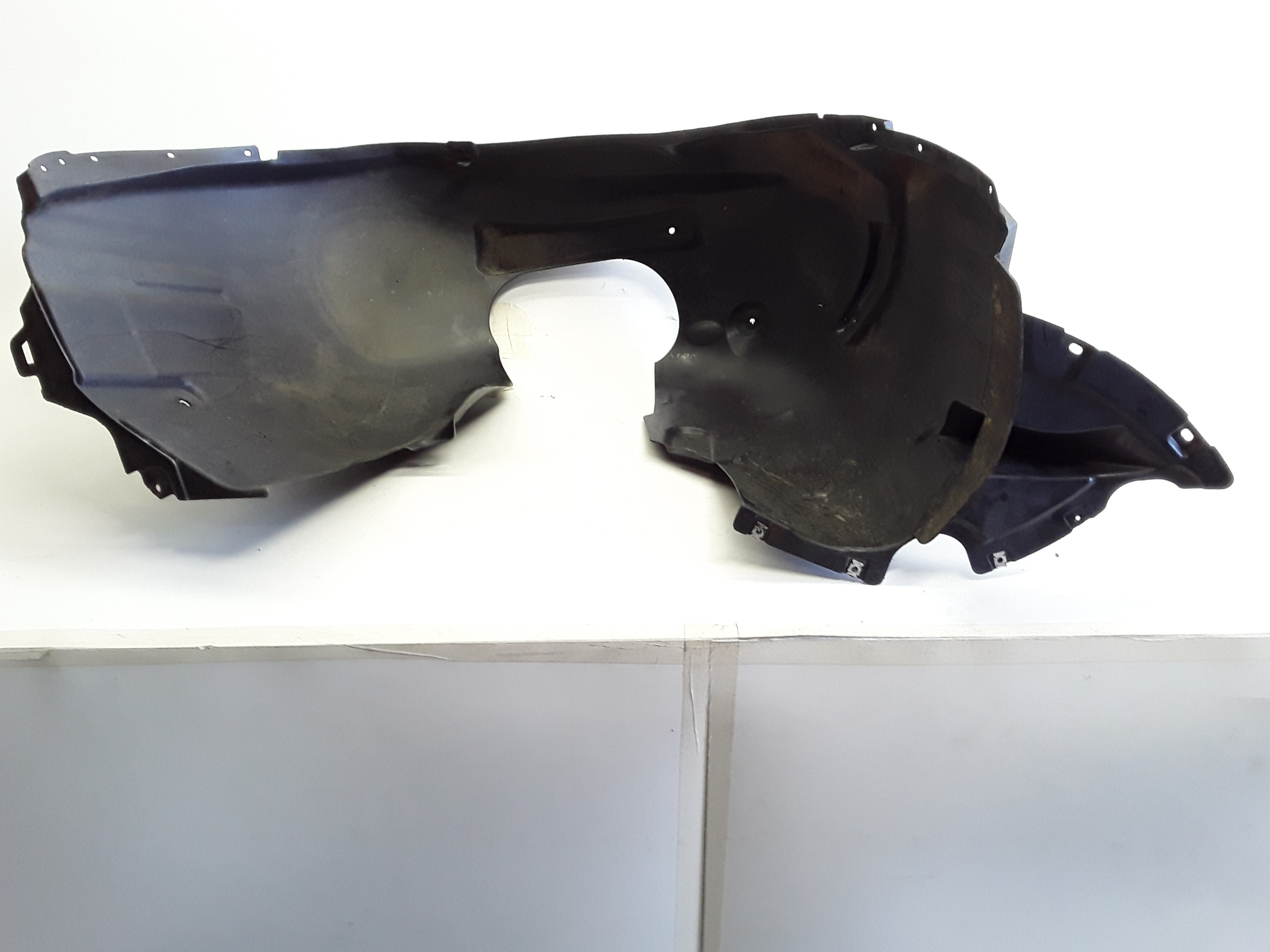 8v5821172  Parabarro Diant LD Audi A3  2013 P RECUPERAR 4
