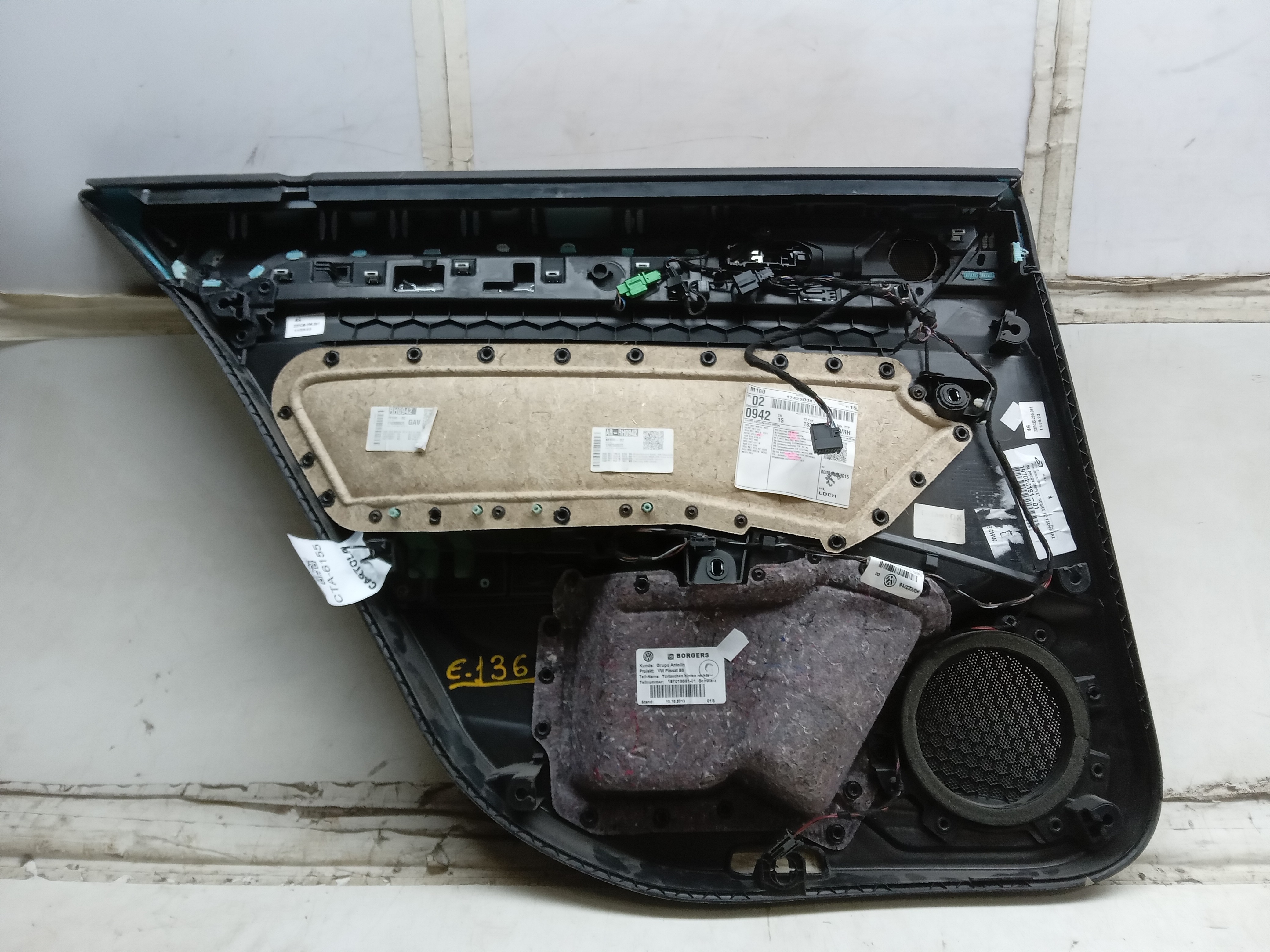 FORRO PORTA TRAS LD VW PASSAT 2017 2