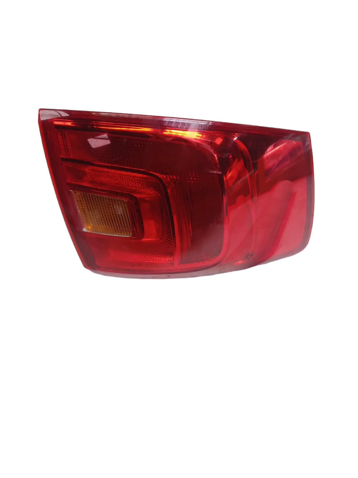 Lanterna Traseira Esquerda Volkswagen Jetta 2013