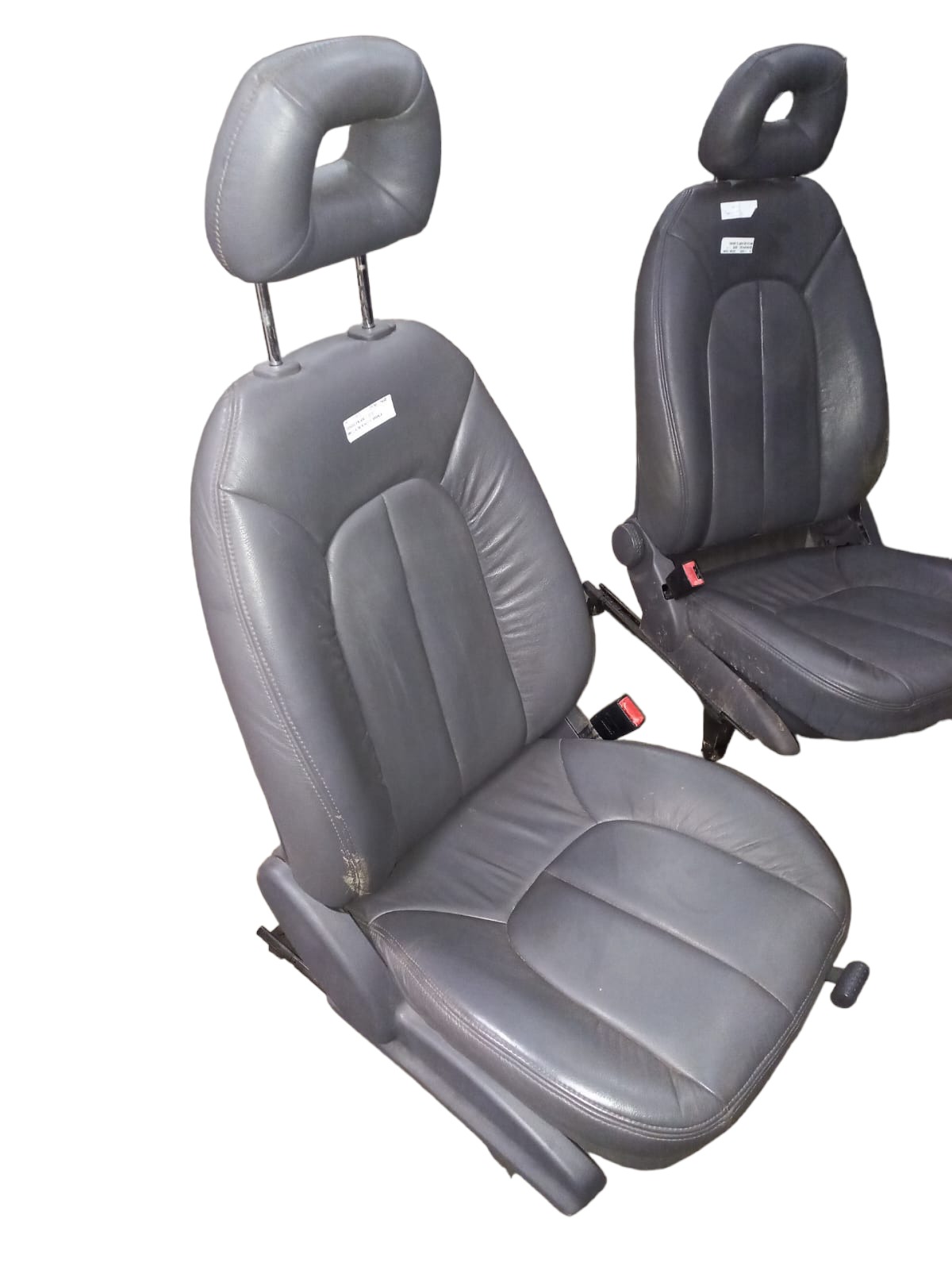 Jogo De Banco Dianteiros De Couro Mercedes Classe A 2001 1