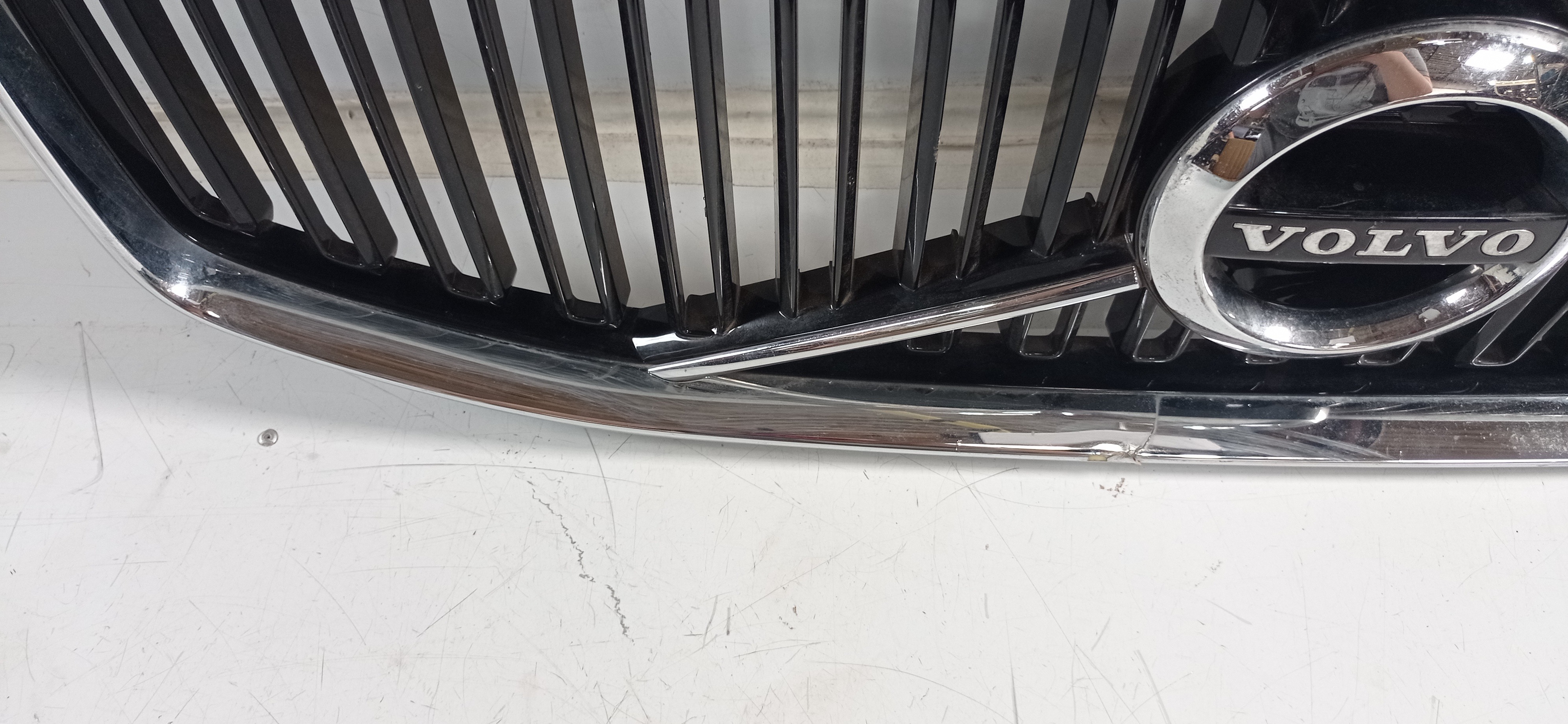 Grade Dianteira Volvo Xc60 2017 A 2021 Para Recuperar 5