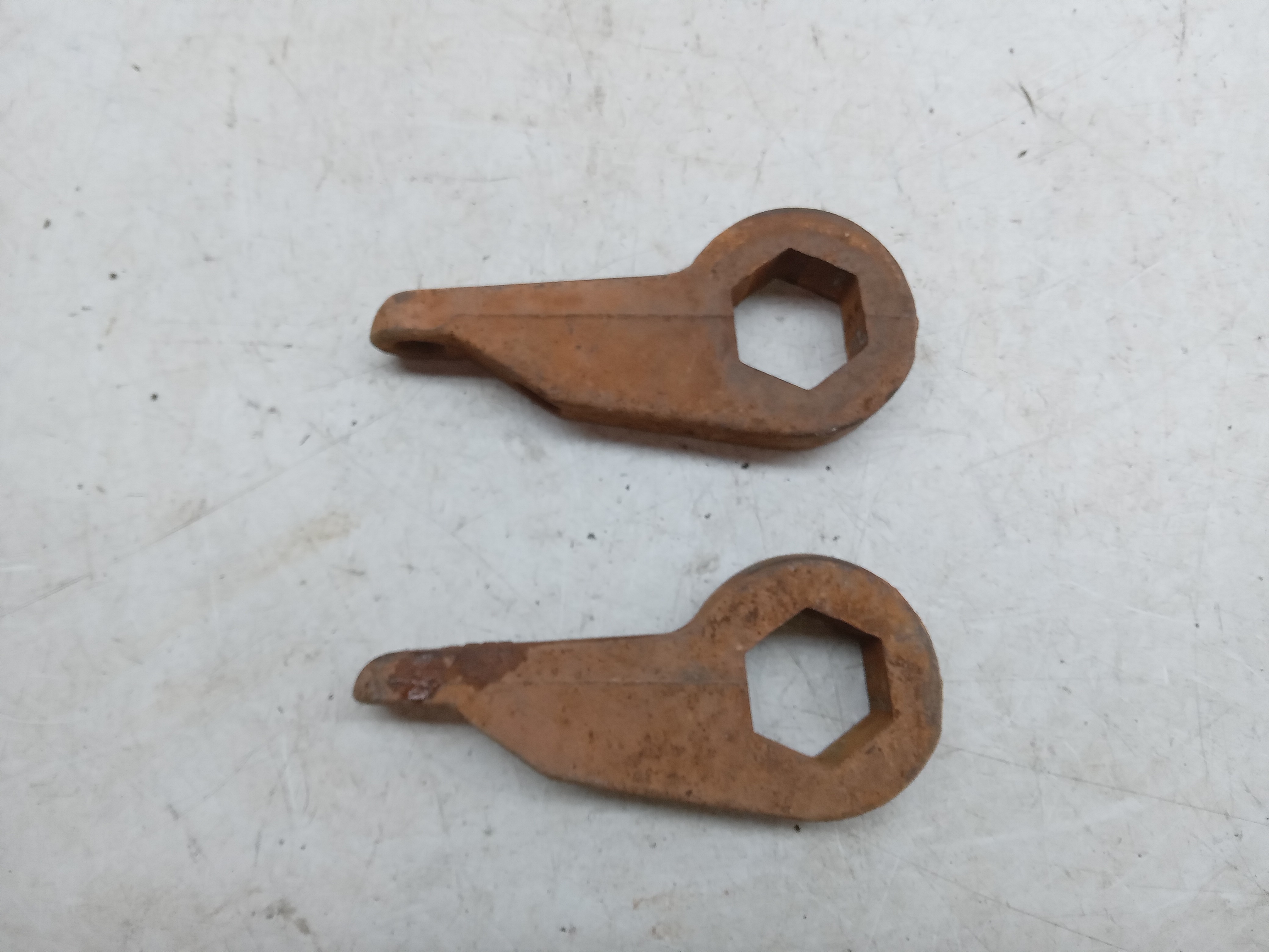 SUPORTE PONTA REGULAGEM BARRA TORÇÃO GM S10 2005 2